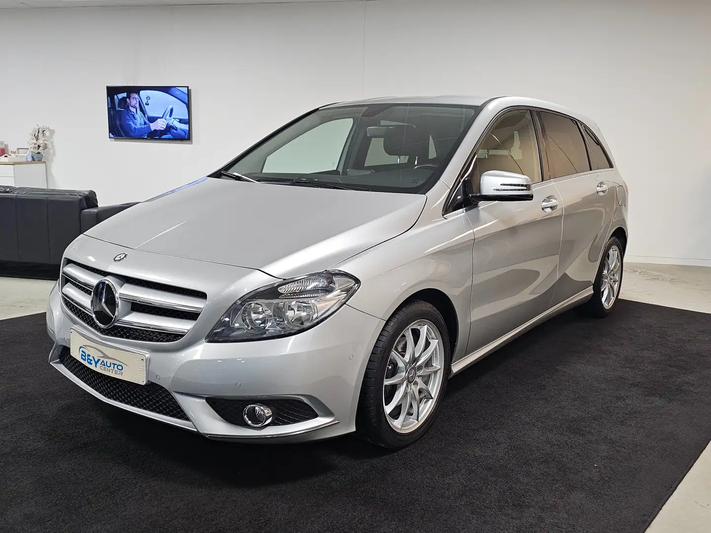 Mercedes-Benz B 180 ** 59.556 km ** Automaat - Benzine - Euro 6 Zilver - 2