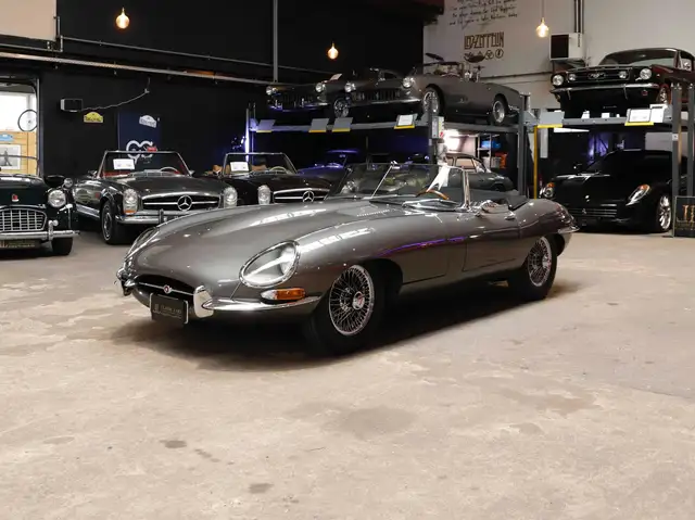 Jaguar E-Type Séerie 1/2 OTS