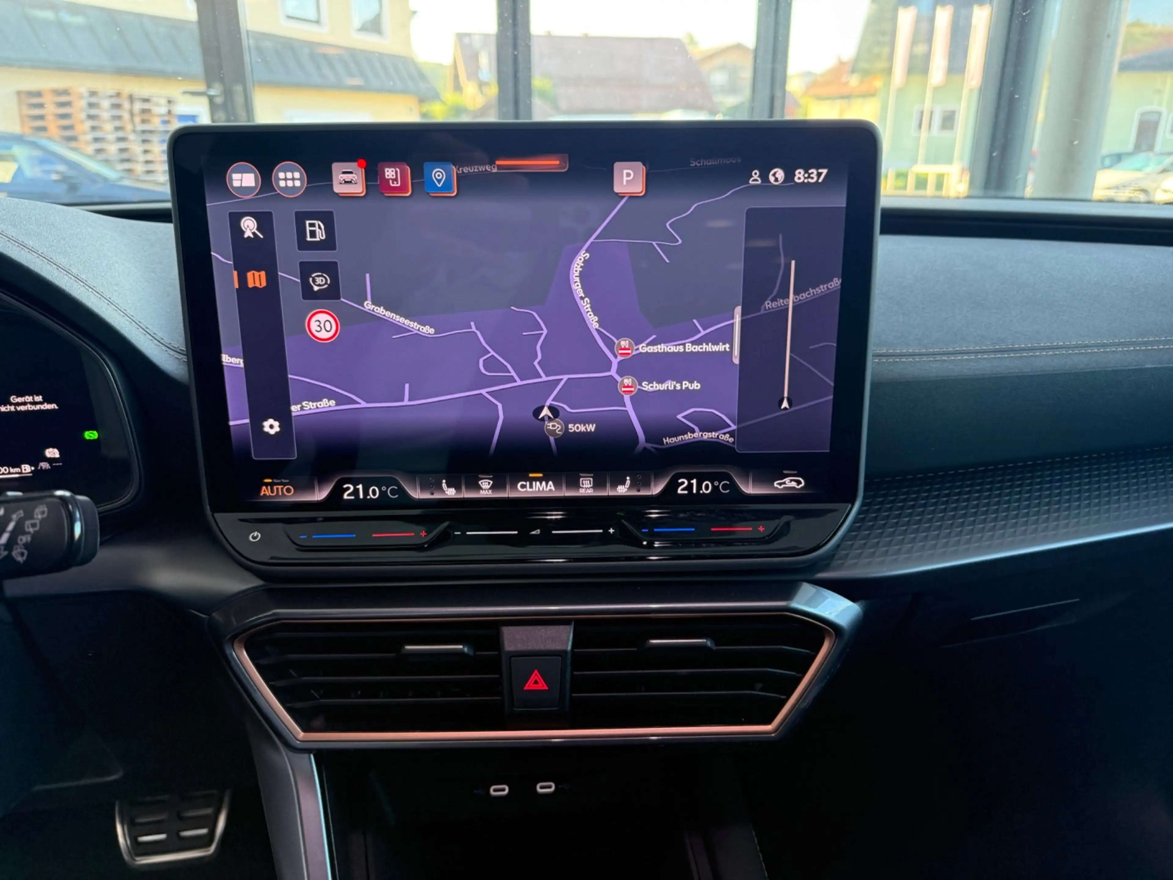 CUPRA Leon 1.5 eTSI — photo 13