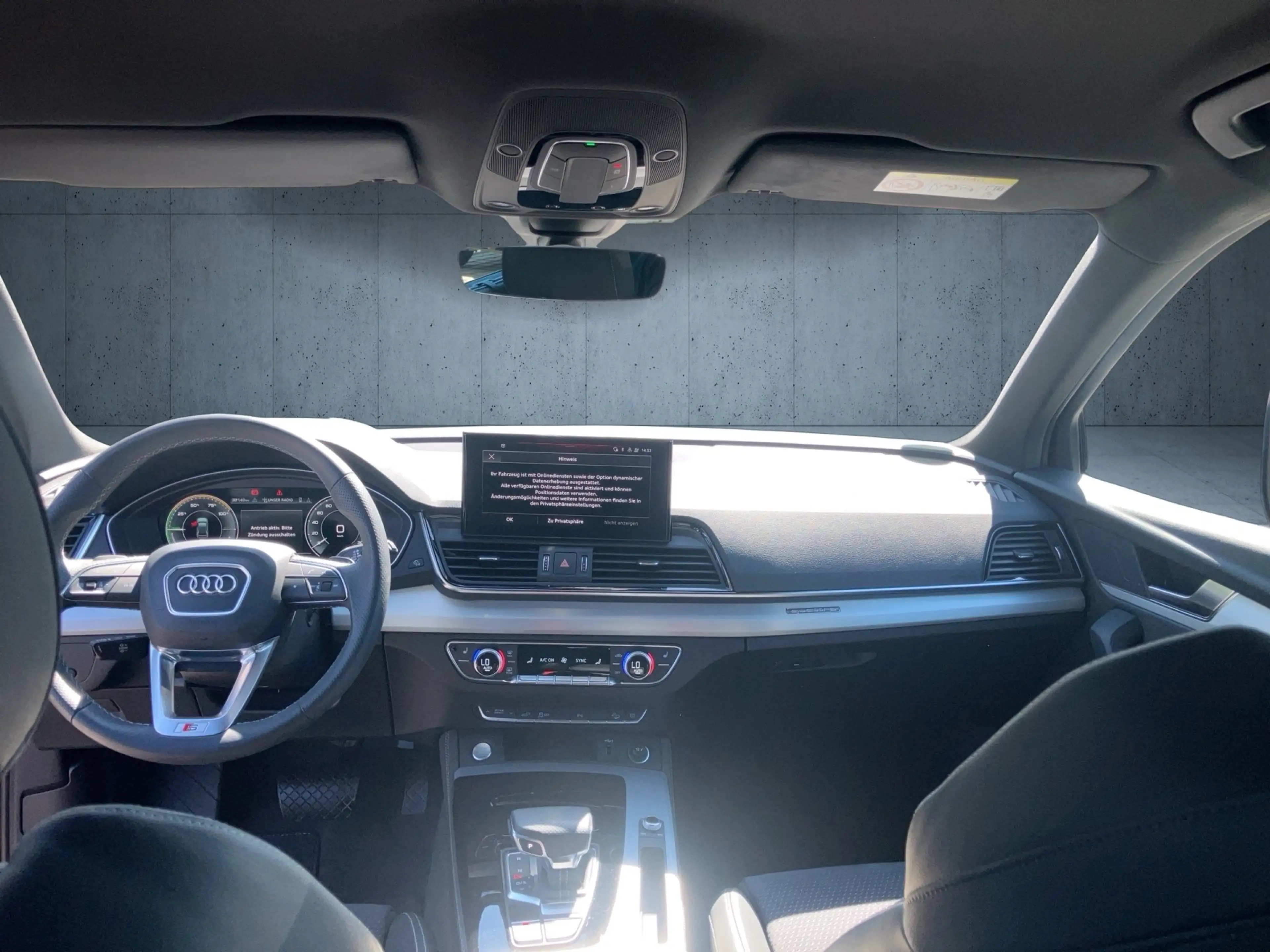 Audi Q5 TFSI e S line S line 50 TFSI e quattro 220(299) S — photo 12