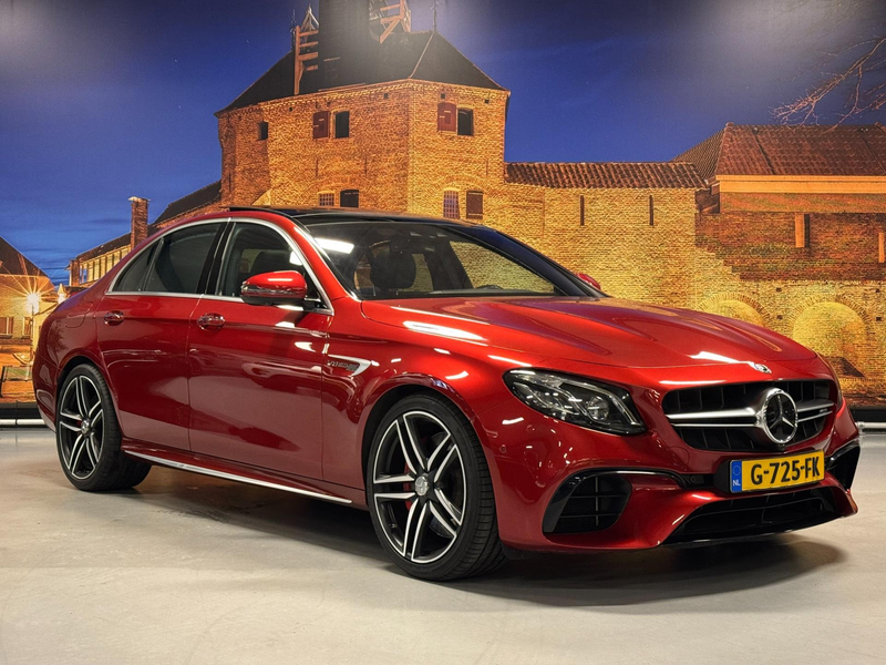 Mercedes-Benz E 63 AMG S 4Matic Premium+ Full Options — photo 13