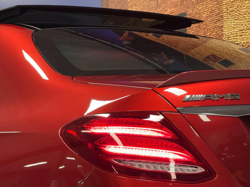 Mercedes-Benz E 63 AMG S 4Matic Premium+ Full Options — photo 45
