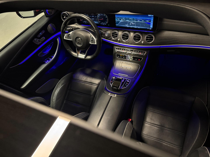 Mercedes-Benz E 63 AMG S 4Matic Premium+ Full Options — photo 46