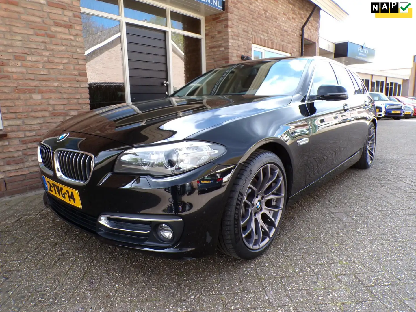 BMW 520 5-serie Touring 520i Last Minute Edition Automaat crna - 1