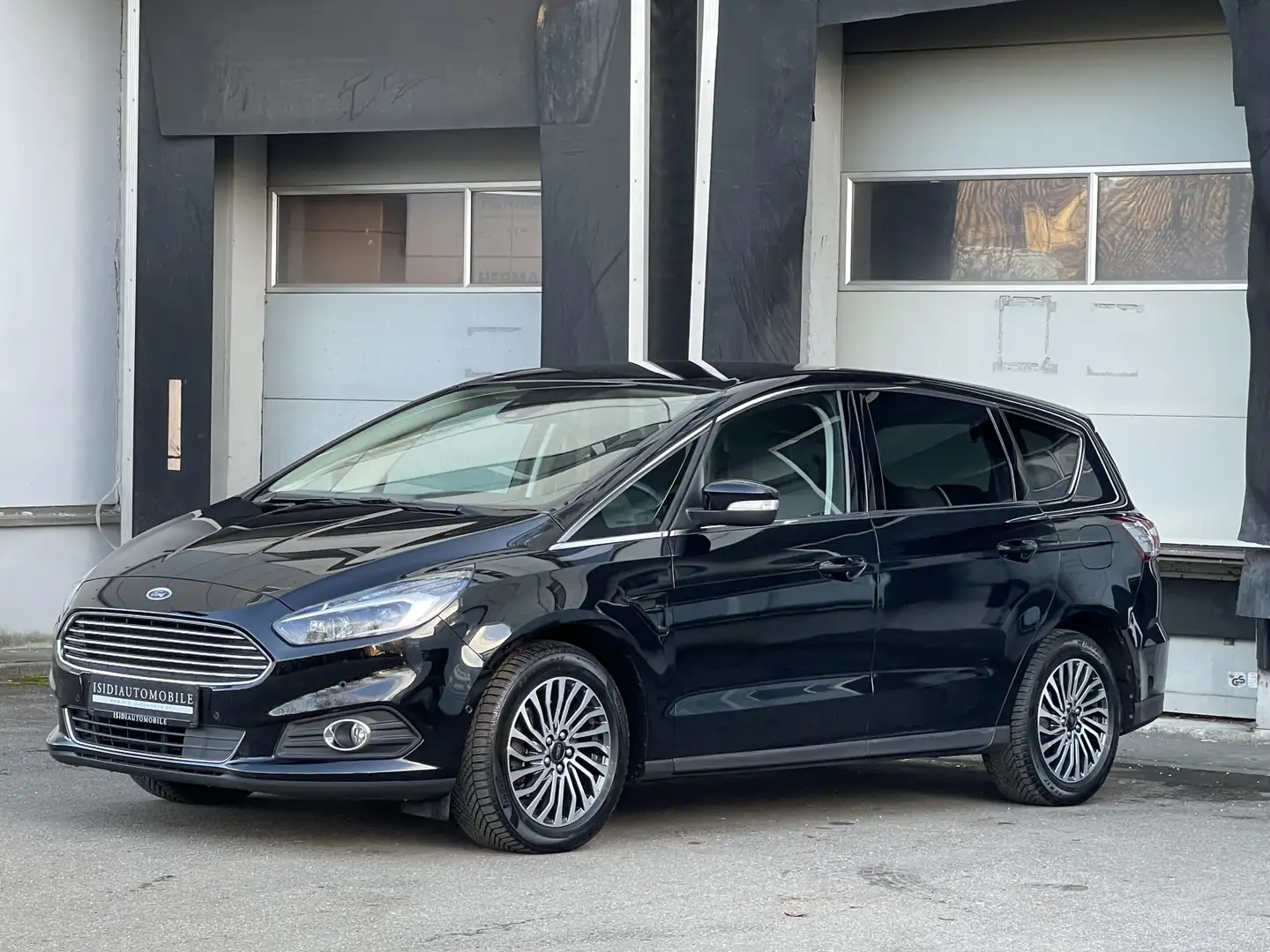 Ford S-Max Titanium 7-Sitze LED Navi Kamera ACC-Tempo Noir - 2