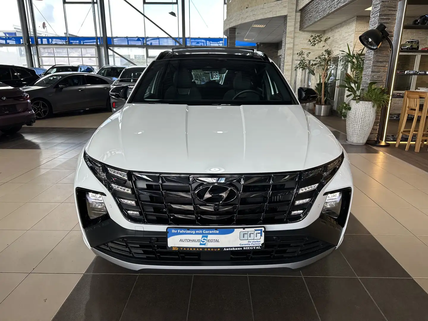 Hyundai TUCSON N Line Hybrid 4WD Pano. KRELL LED Navi Weiß - 2