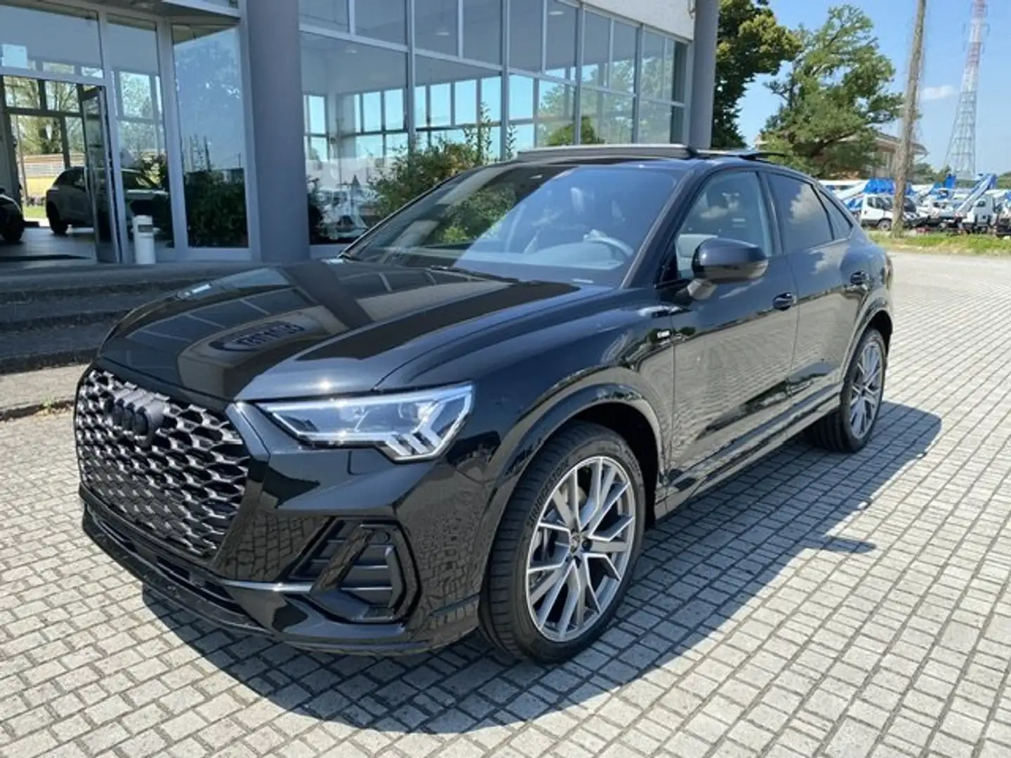 Audi Q3 SPB Sportback 40 TFSI quattro S tronic S Line 20 Nero - 2