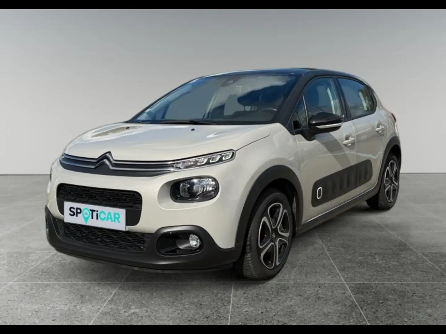 Citroen C3 1.2 PureTech 110ch S\u0026S Shine EAT6 Blanc - 1