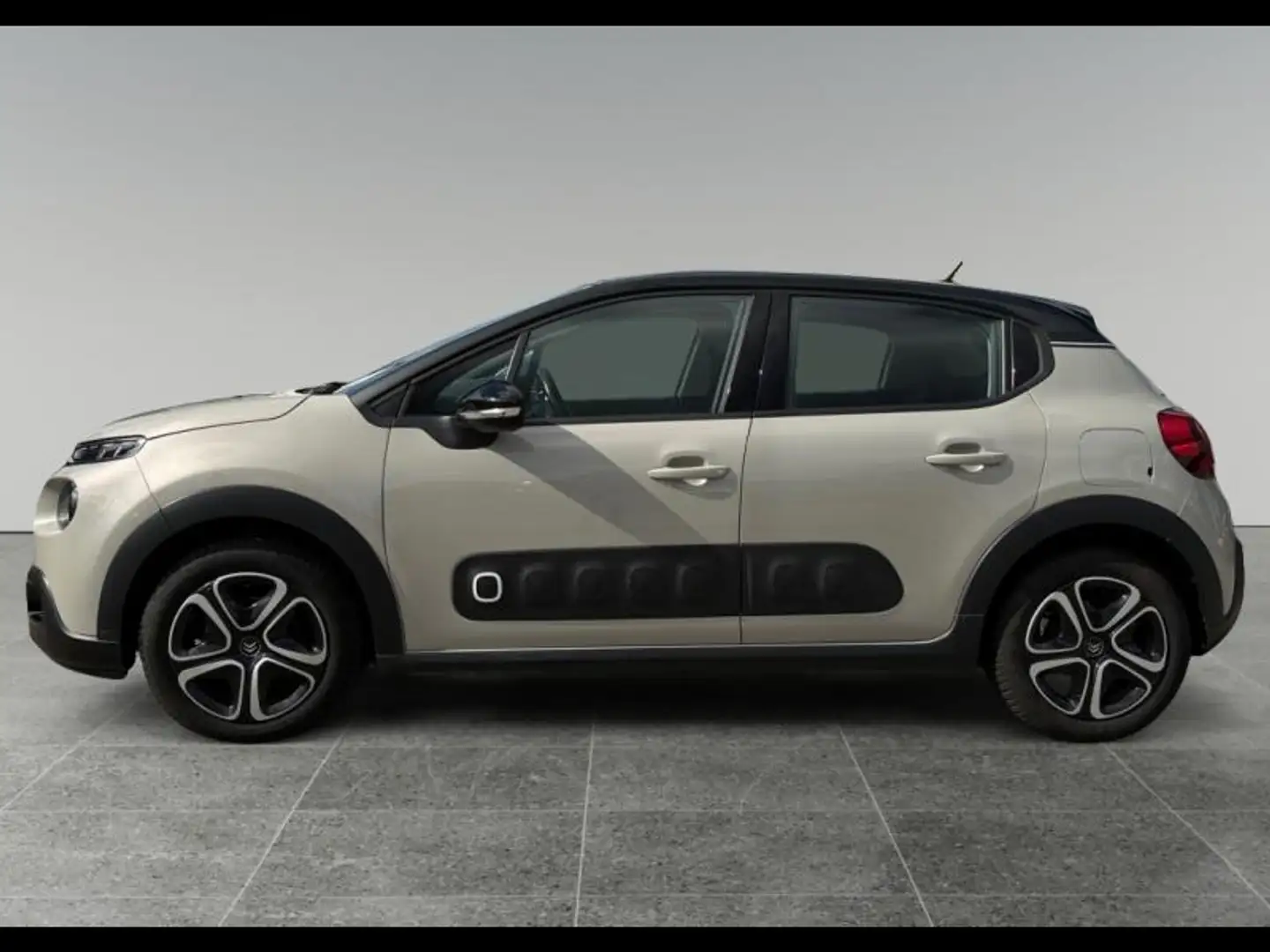 Citroen C3 1.2 PureTech 110ch S\u0026S Shine EAT6 Blanc - 2