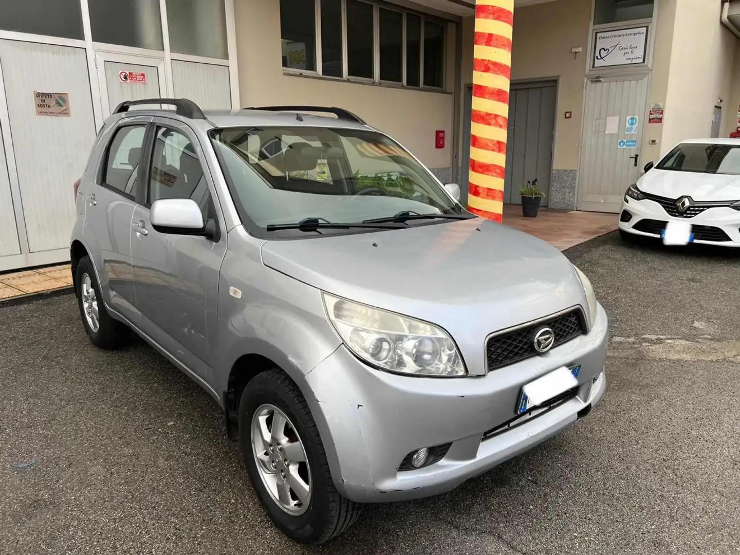 Daihatsu Terios 1.5 4WD SX#AUTOMATICA Argento - 2