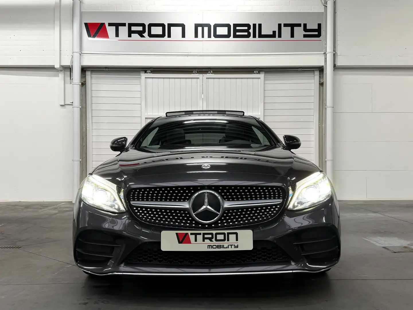 Mercedes-Benz C 200 Coupe 9G AMG PANO*BURMESTER*CARPLAY*LED*FULLOPTION Grau - 2