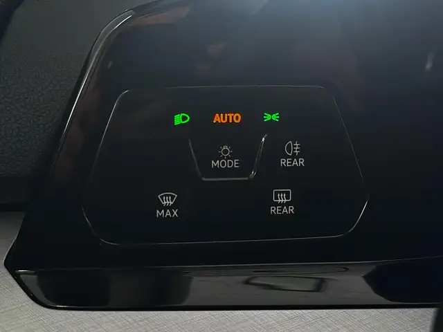 Volkswagen Golf view 15