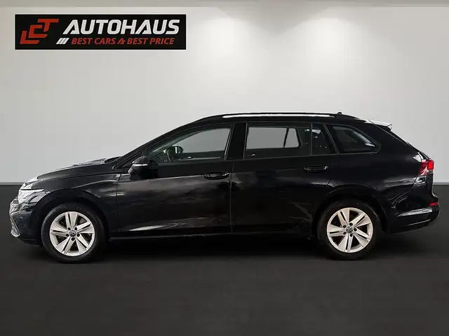Volkswagen Golf view 2