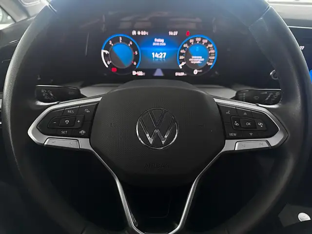 Volkswagen Golf view 12