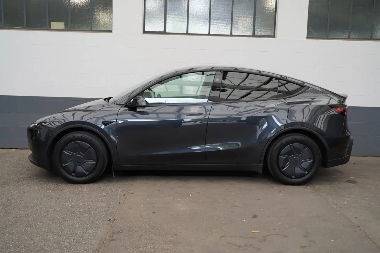 Tesla Model Y Hinterradantrieb *AHK*FSD*, миниатюра 6