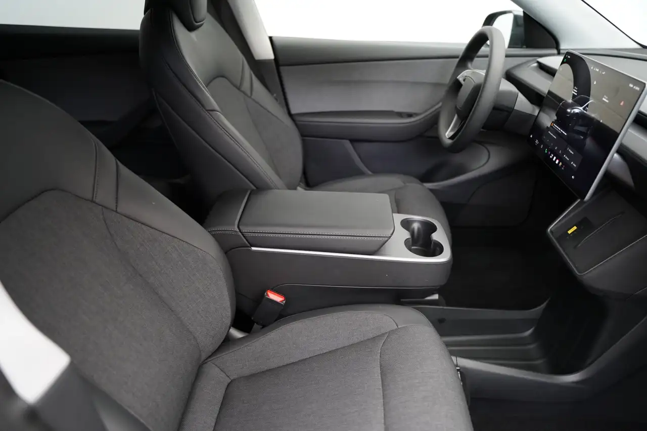 Tesla Model Y Hinterradantrieb *AHK*FSD*, миниатюра 18