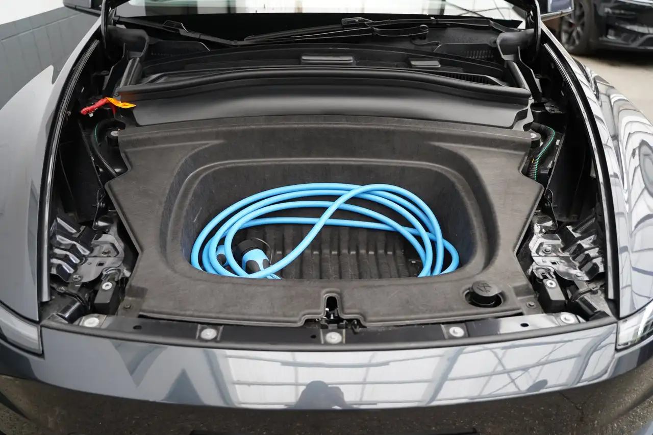 Tesla Model Y Hinterradantrieb *AHK*FSD*, миниатюра 16