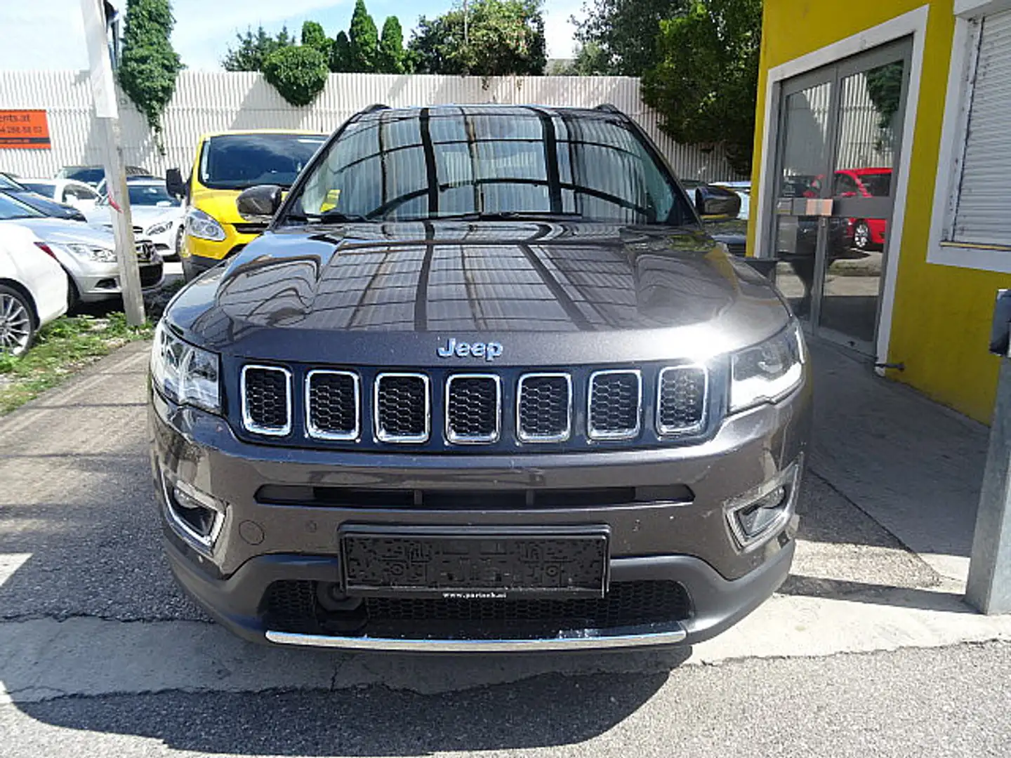 Jeep Compass 2,0 MultiJet AWD 9AT 170 Limited Aut. Gris - 2