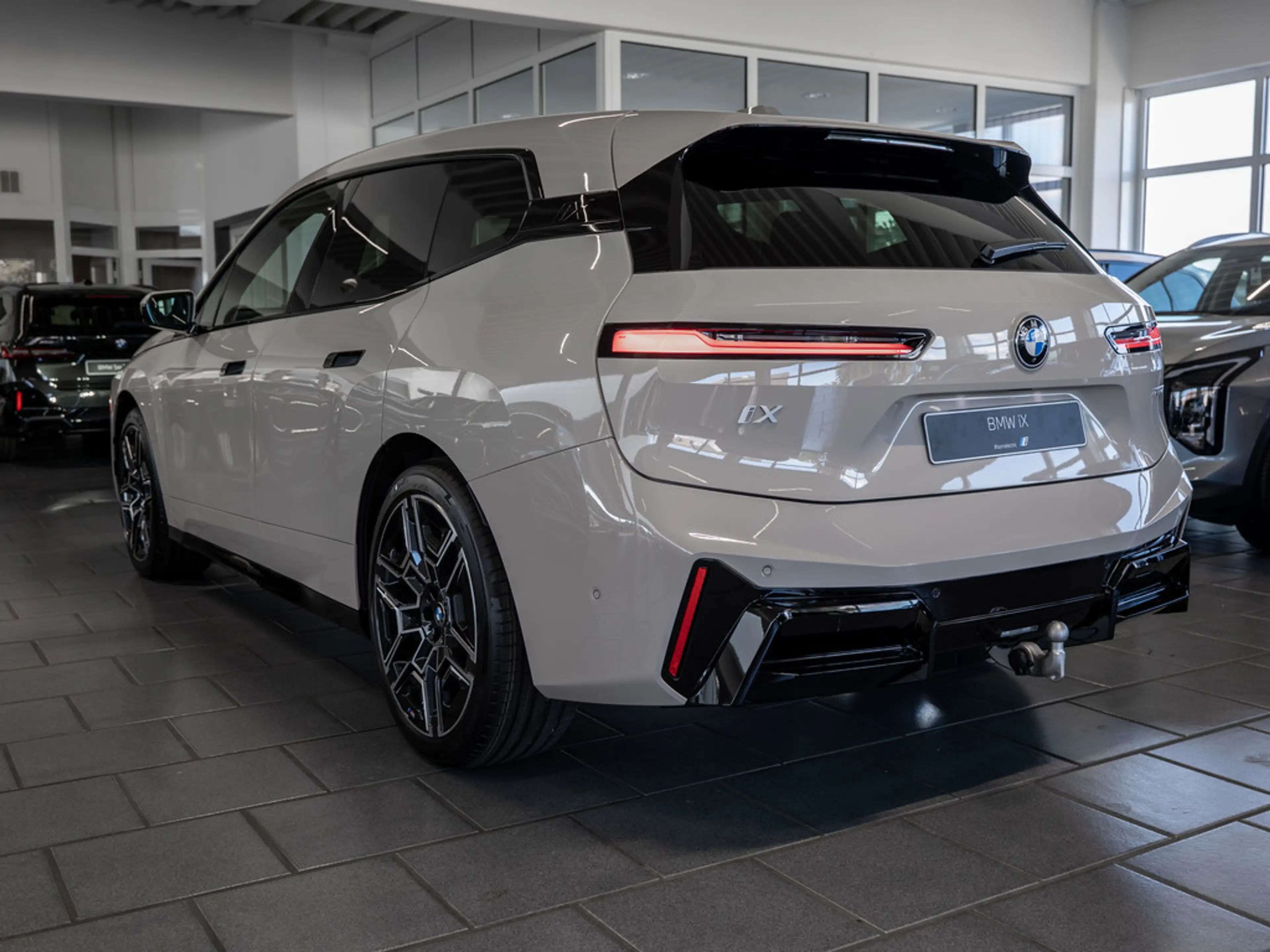 BMW iX xDrive45 M Sport FACEL. 360° LED ACC AHK — photo 7