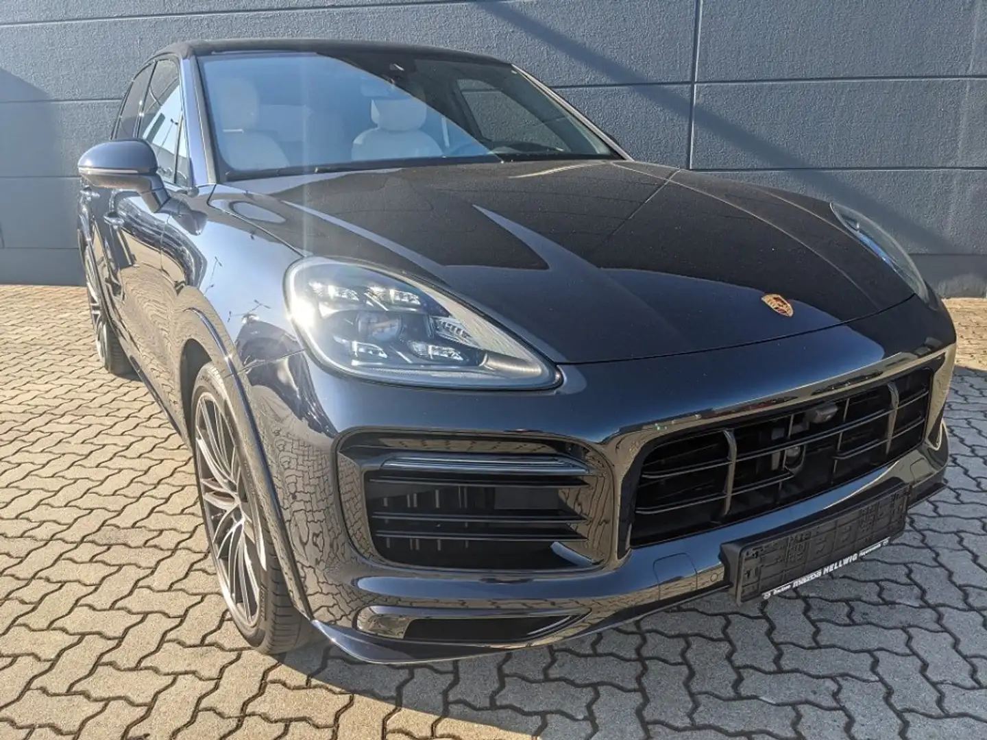 Porsche Cayenne 4.0l V8 GTS Allrad Pano AHK Standheizung Bleu - 2