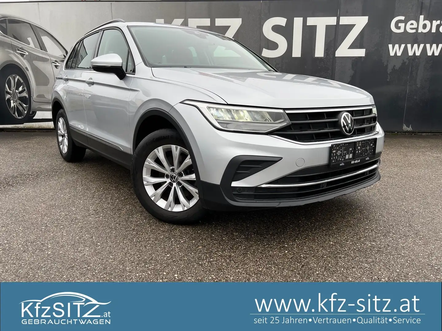 Volkswagen Tiguan 1,5 TSI ACT Life | ACC/RFK/ELEKTR. HECK Silber - 1