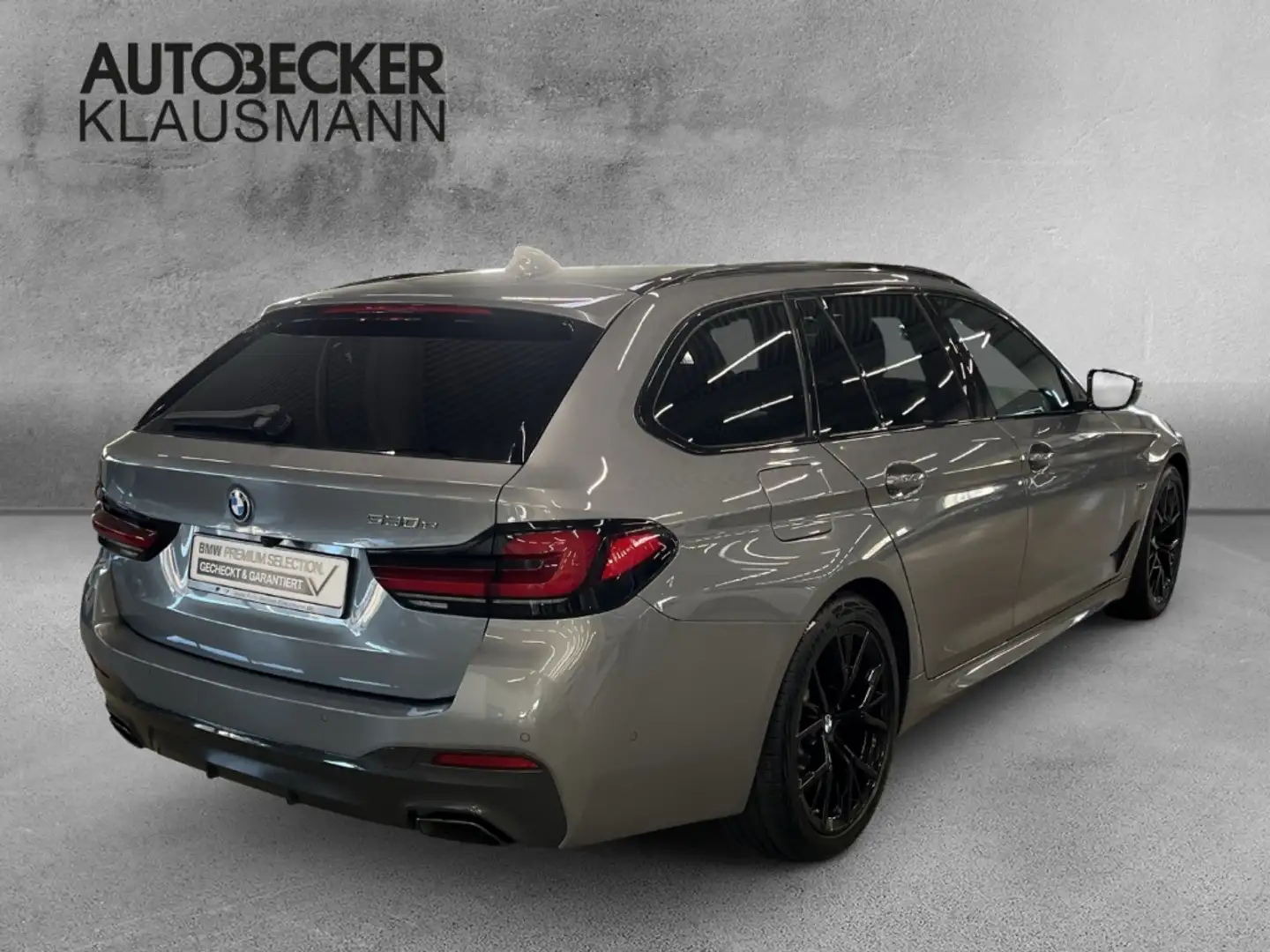 BMW 530 M SPORT PRO LC PROF NAVI AHK HuD KAMERA ACC Grijs - 2