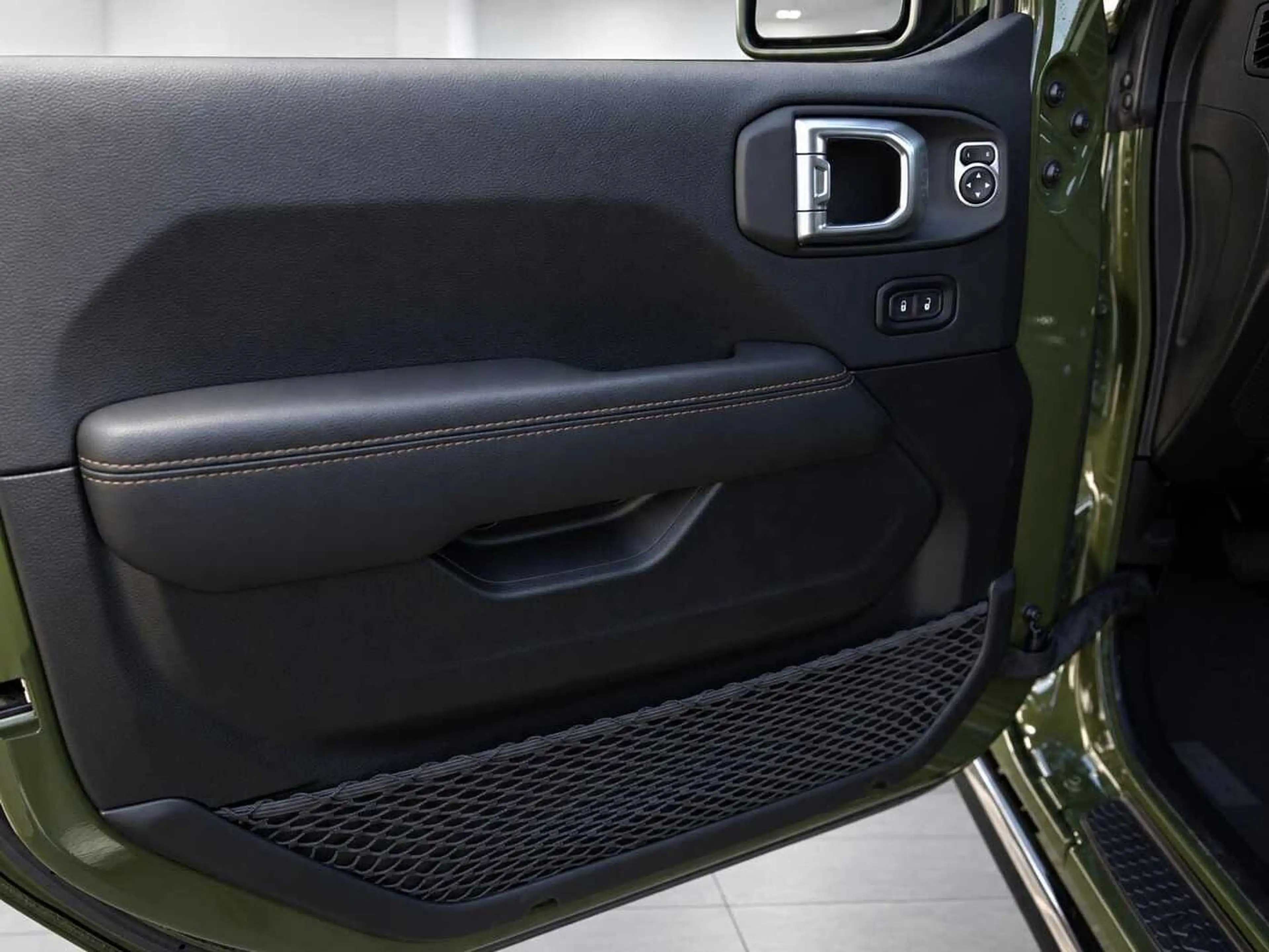 Jeep Wrangler Unlimited Rubicon 392 V8 GREENSTYLE — photo 6