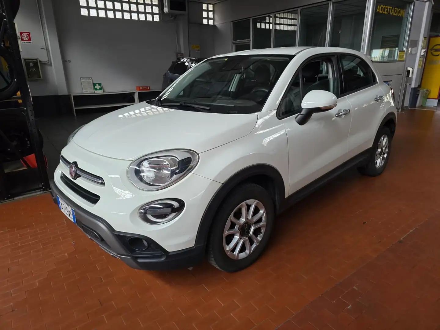 Fiat 500X 1.0 T3 City Cross 120cv Weiß - 1