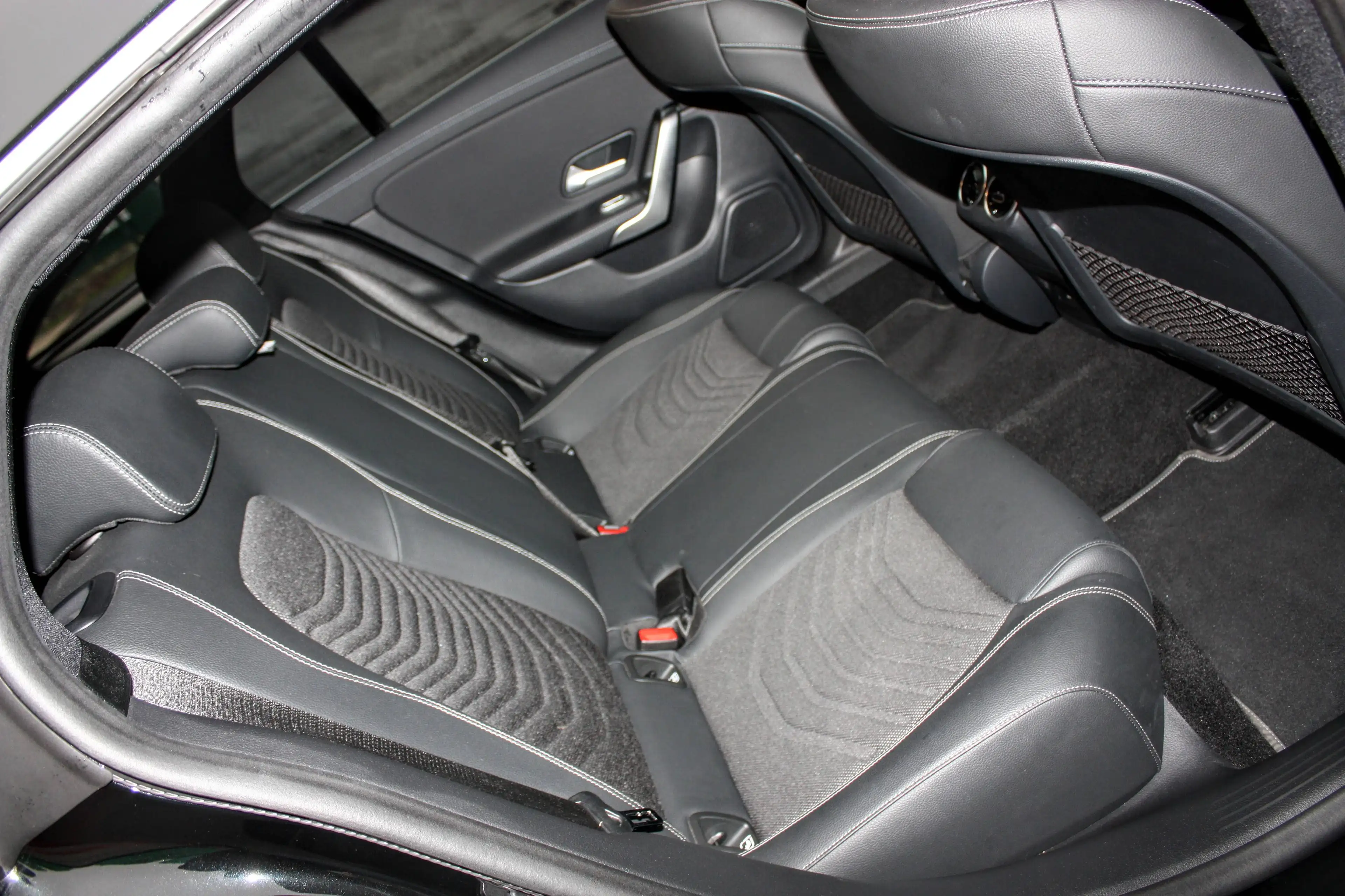 Mercedes-Benz CLA 180 CLA Shooting Brake 180d // PANO // ZETELVERW // GPS — photo 12