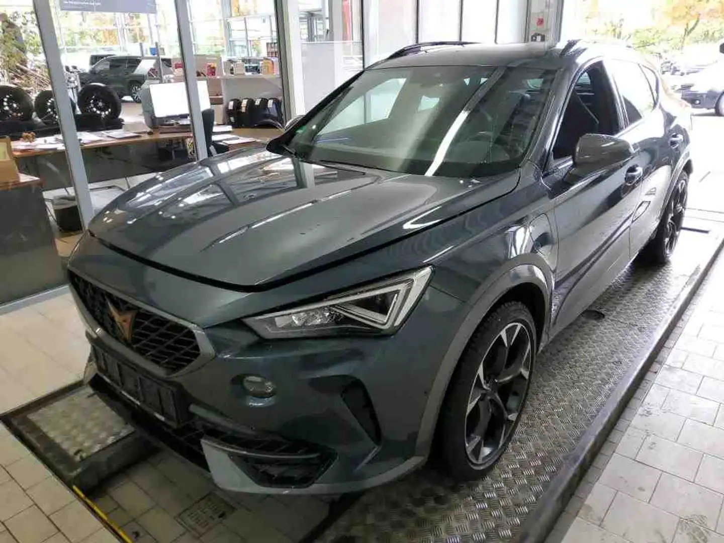 CUPRA Formentor TSI eHybrid Pano/CarPlay/AHK/Virt/ACC Grau - 2