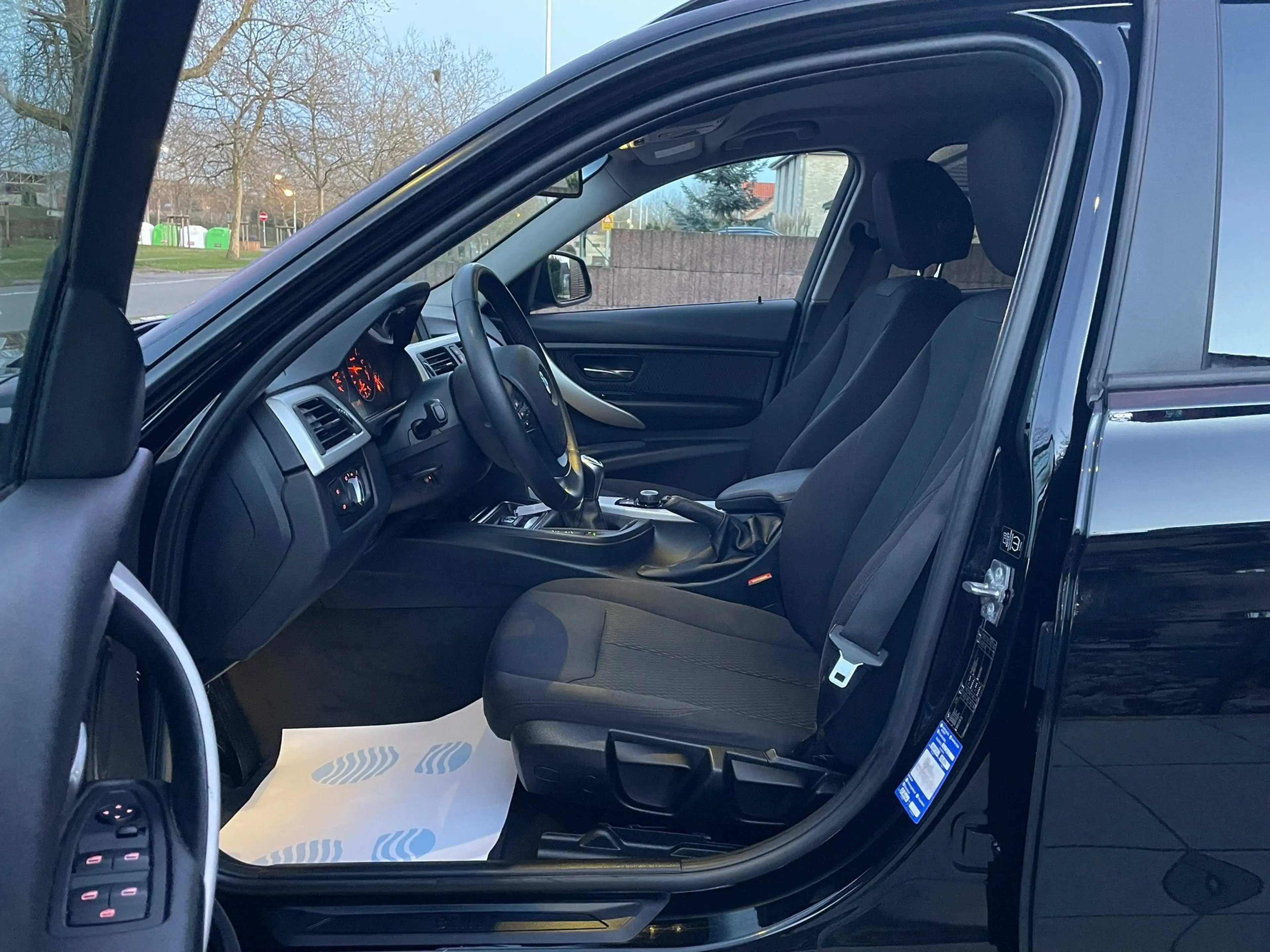 BMW 316 🏴Touring-HATCH⚠️GARANTIE 12 MOIS⚠️ — photo 5