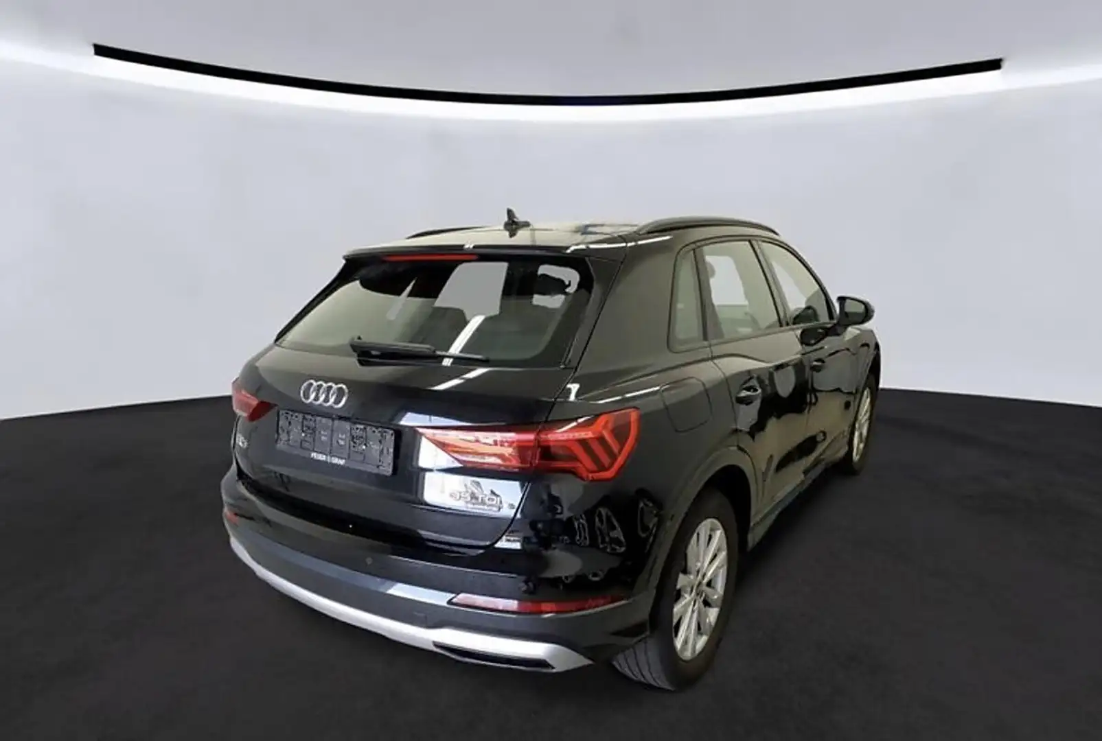 Audi Q3 Sportback 35 TDI quattro Aut+AHK+NAVI+LED Schwarz - 2