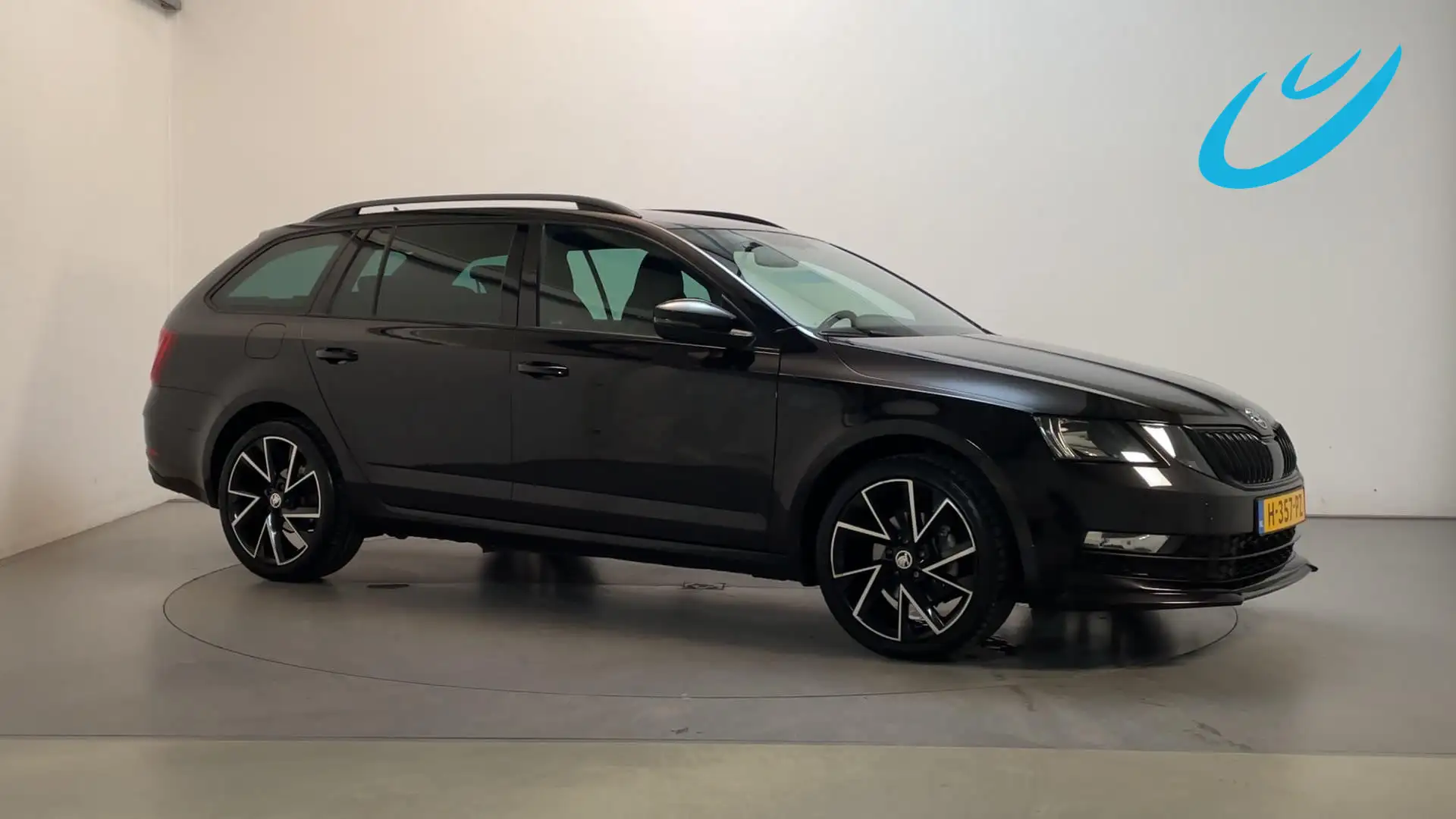 Skoda Octavia Combi 1.0 TSI Greentech Sport Business Navigatie D Schwarz - 1