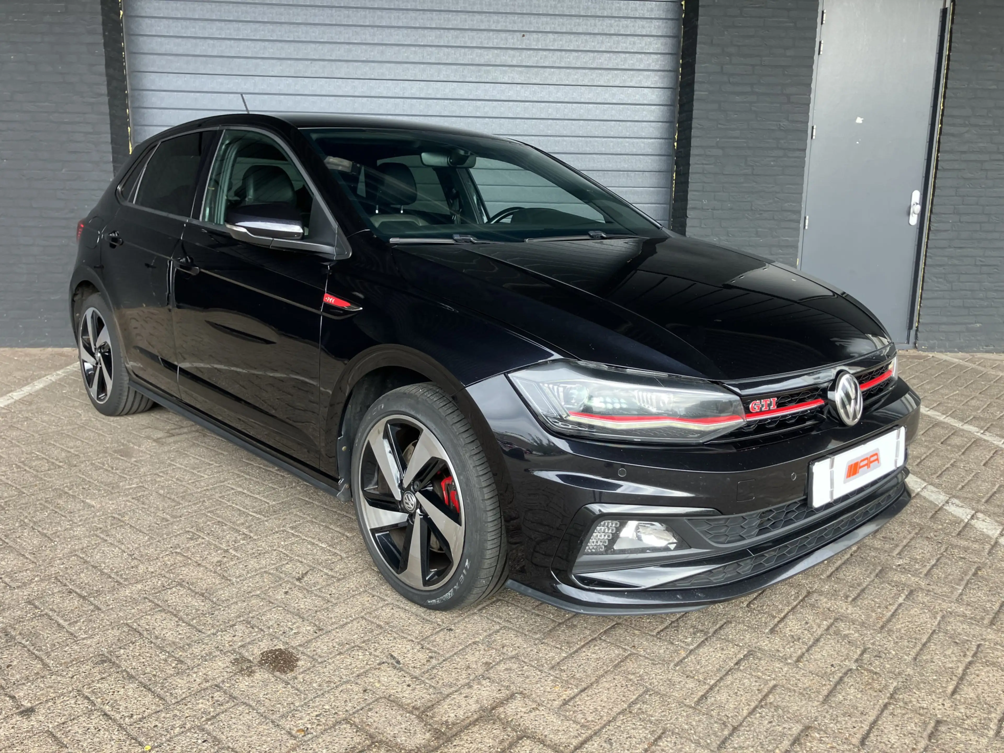 Volkswagen Polo GTI 2.0 TSI — photo 2