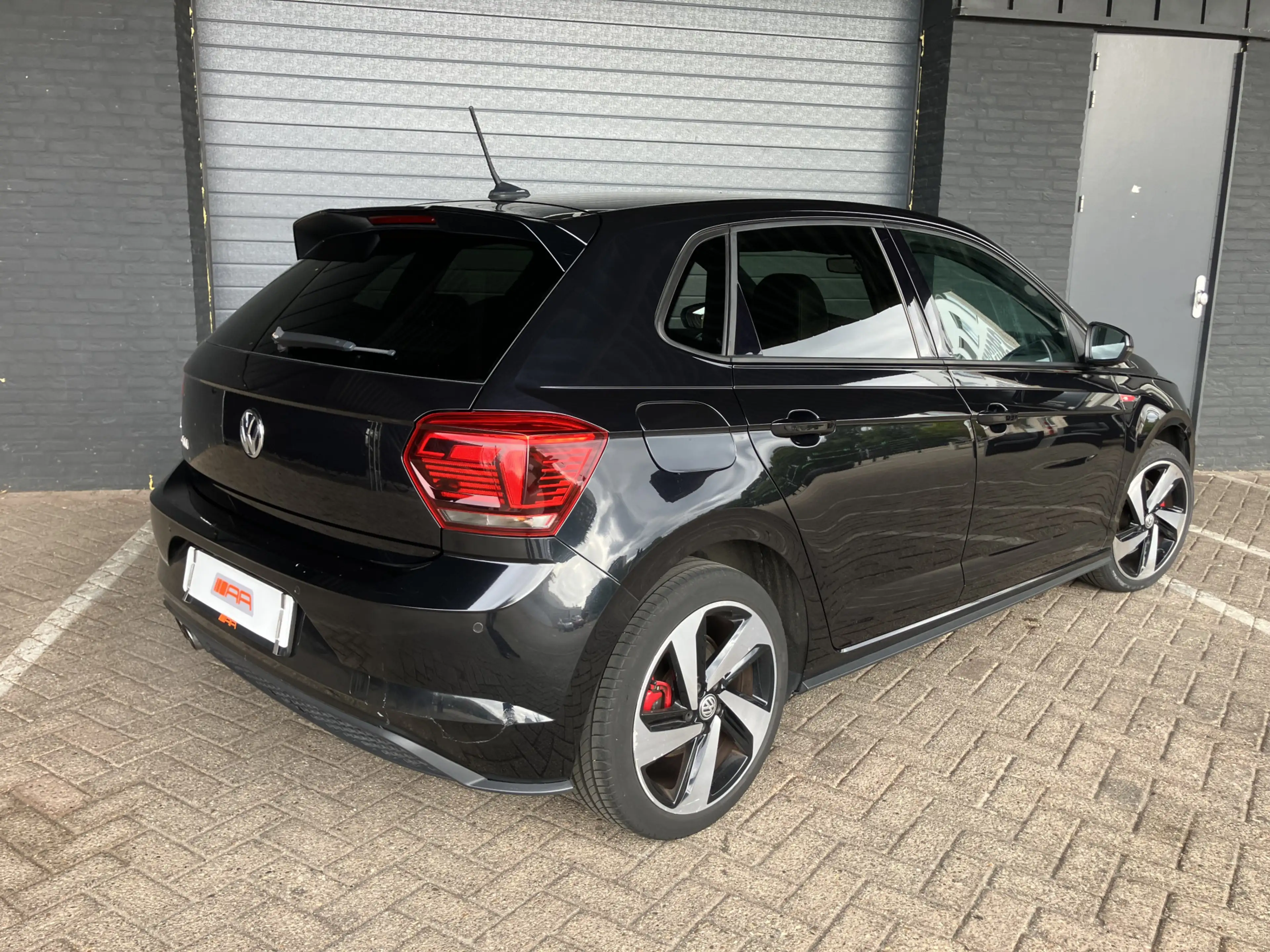 Volkswagen Polo GTI 2.0 TSI — photo 3