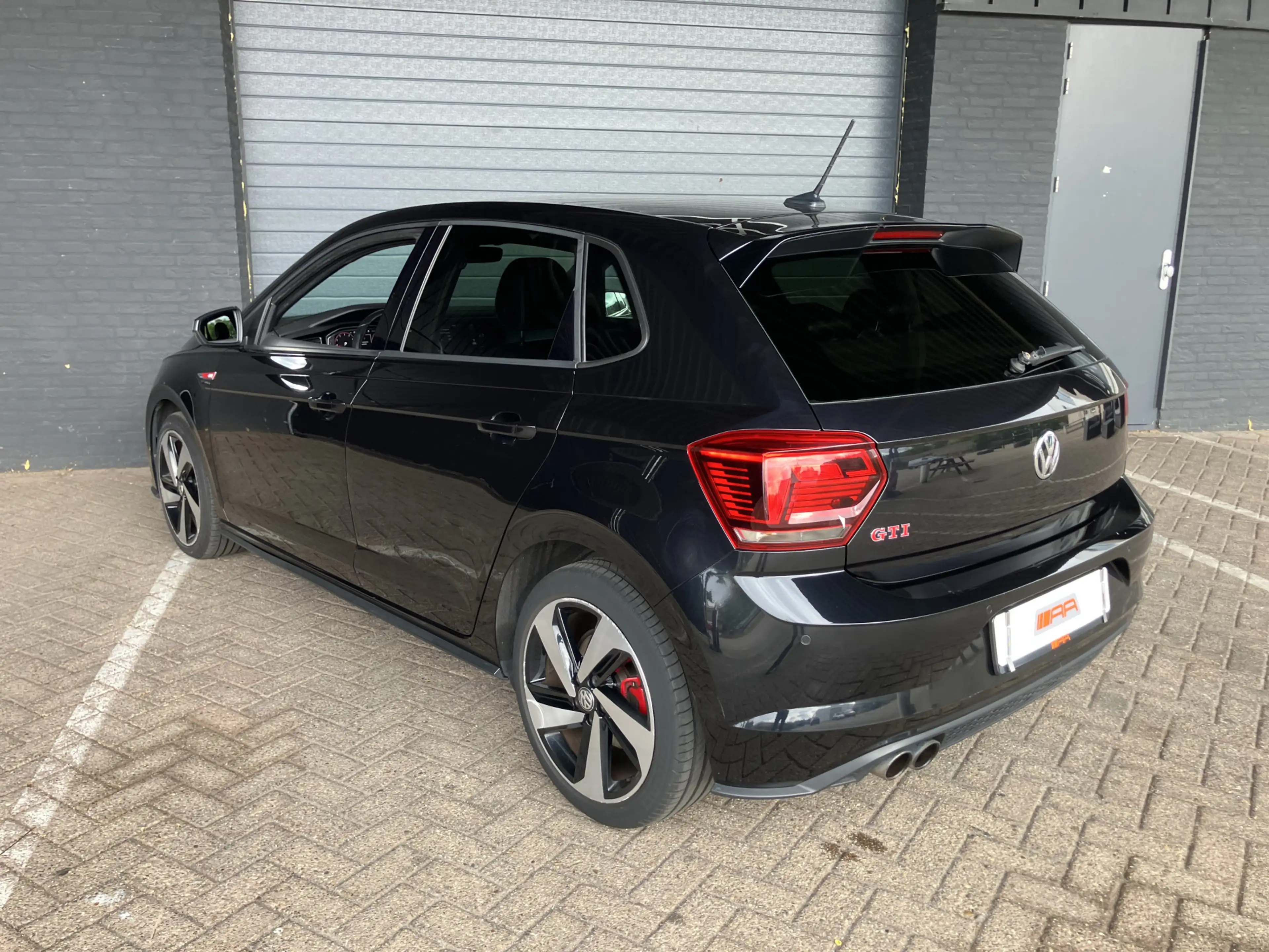 Volkswagen Polo GTI 2.0 TSI — photo 6