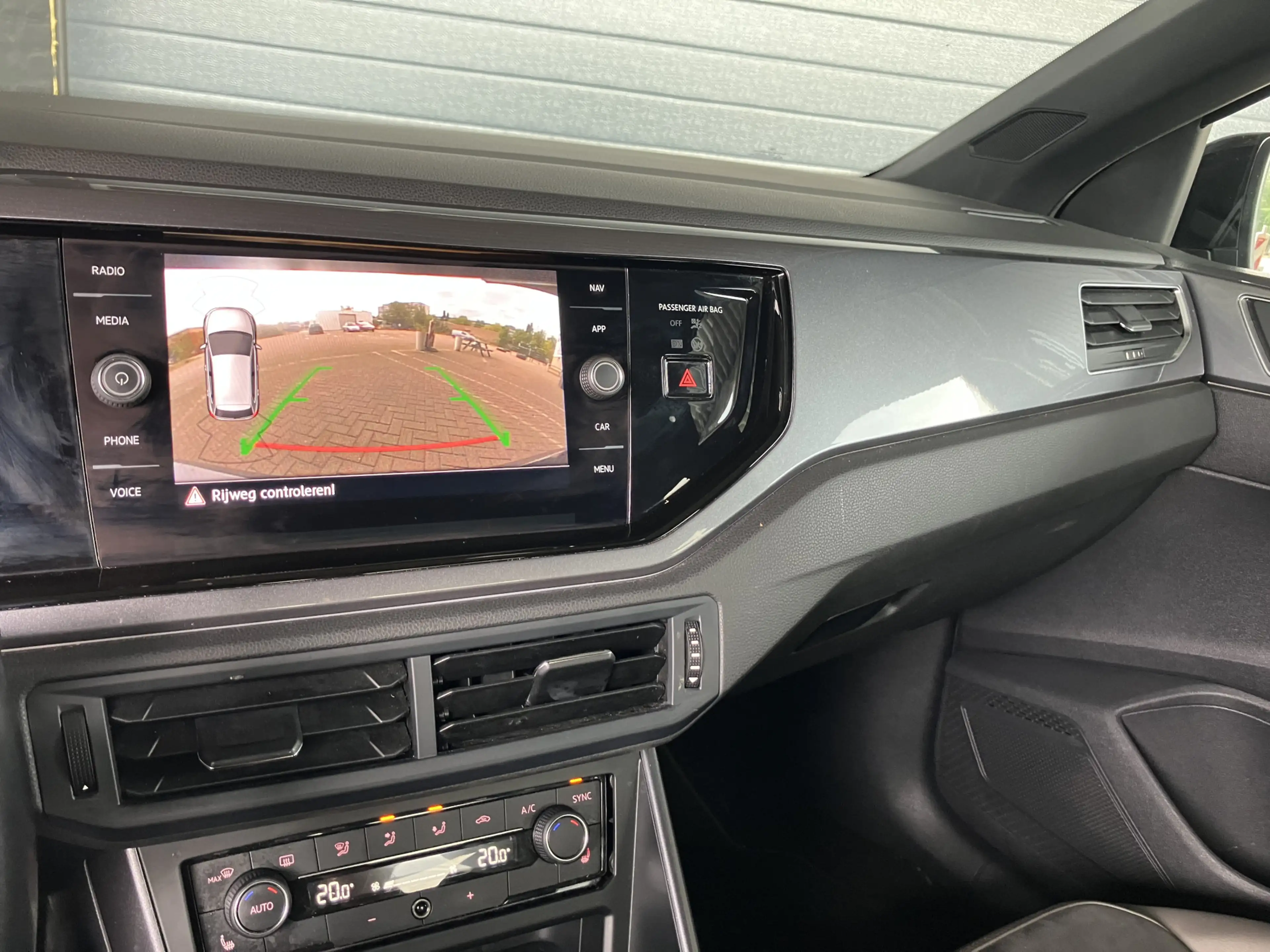 Volkswagen Polo GTI 2.0 TSI — photo 11