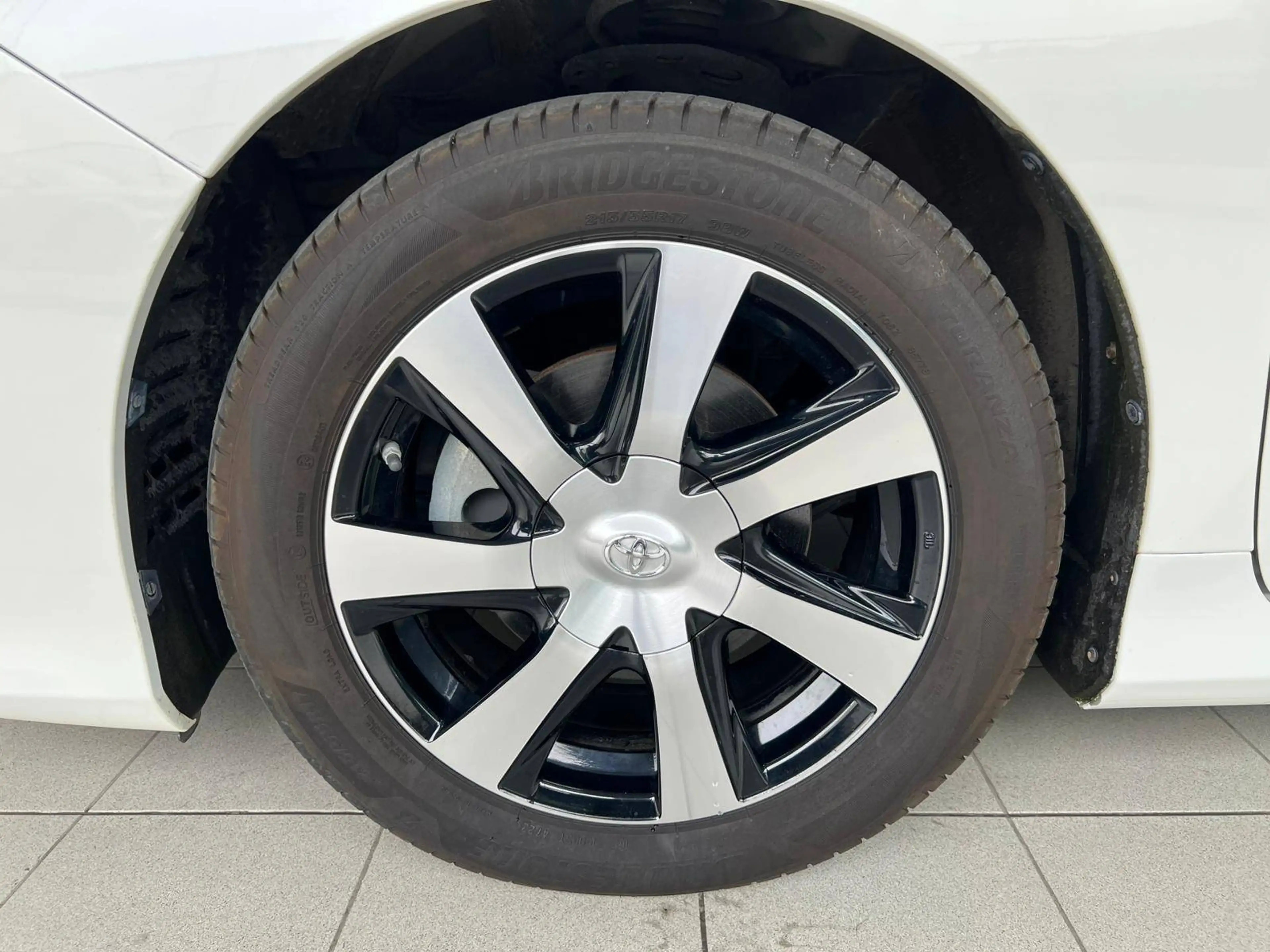 Toyota Mirai Mirai Premium Fuel Cell — photo 12