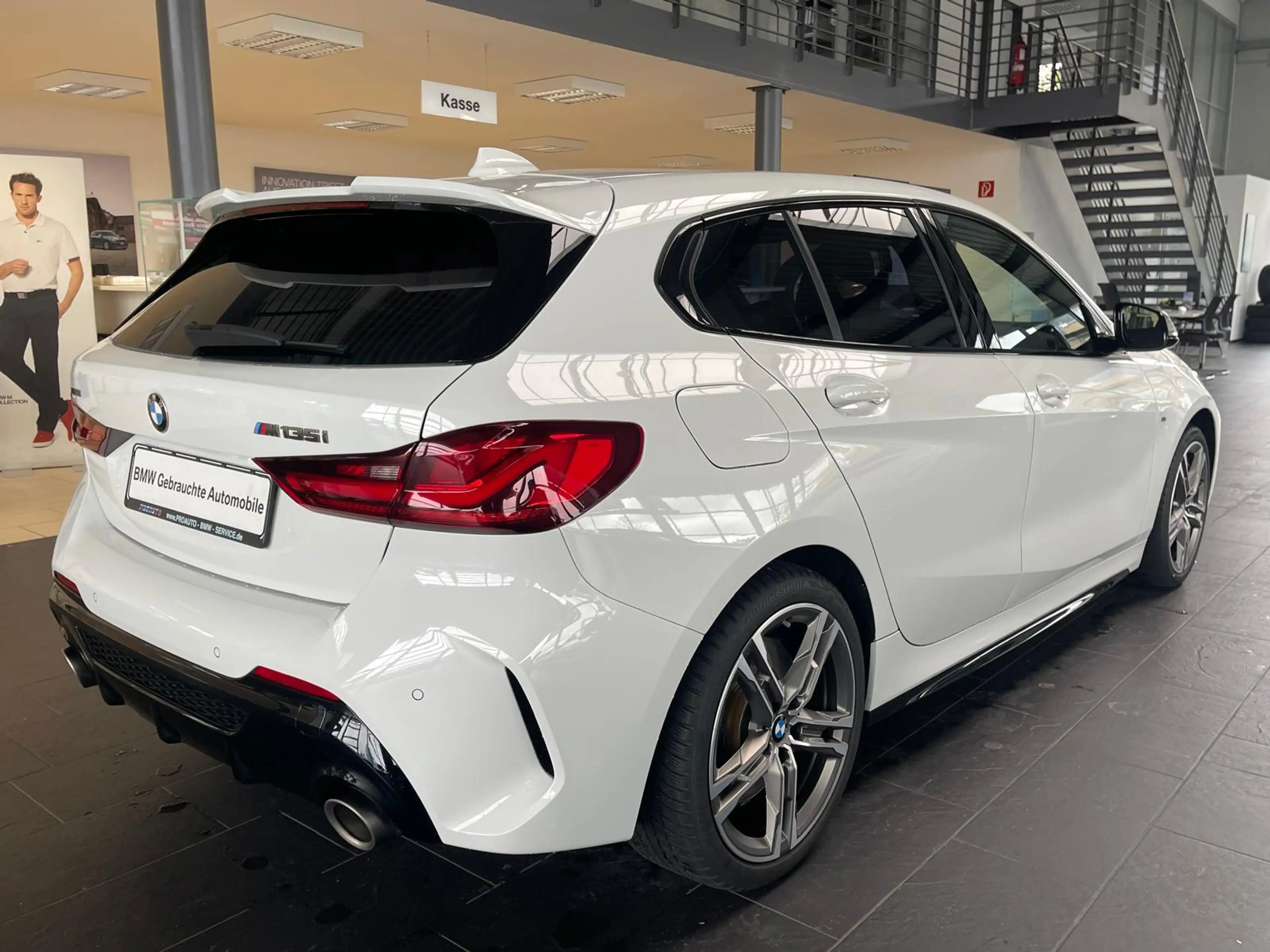 BMW M1 35 xDrive Navi/Alu18" — photo 7