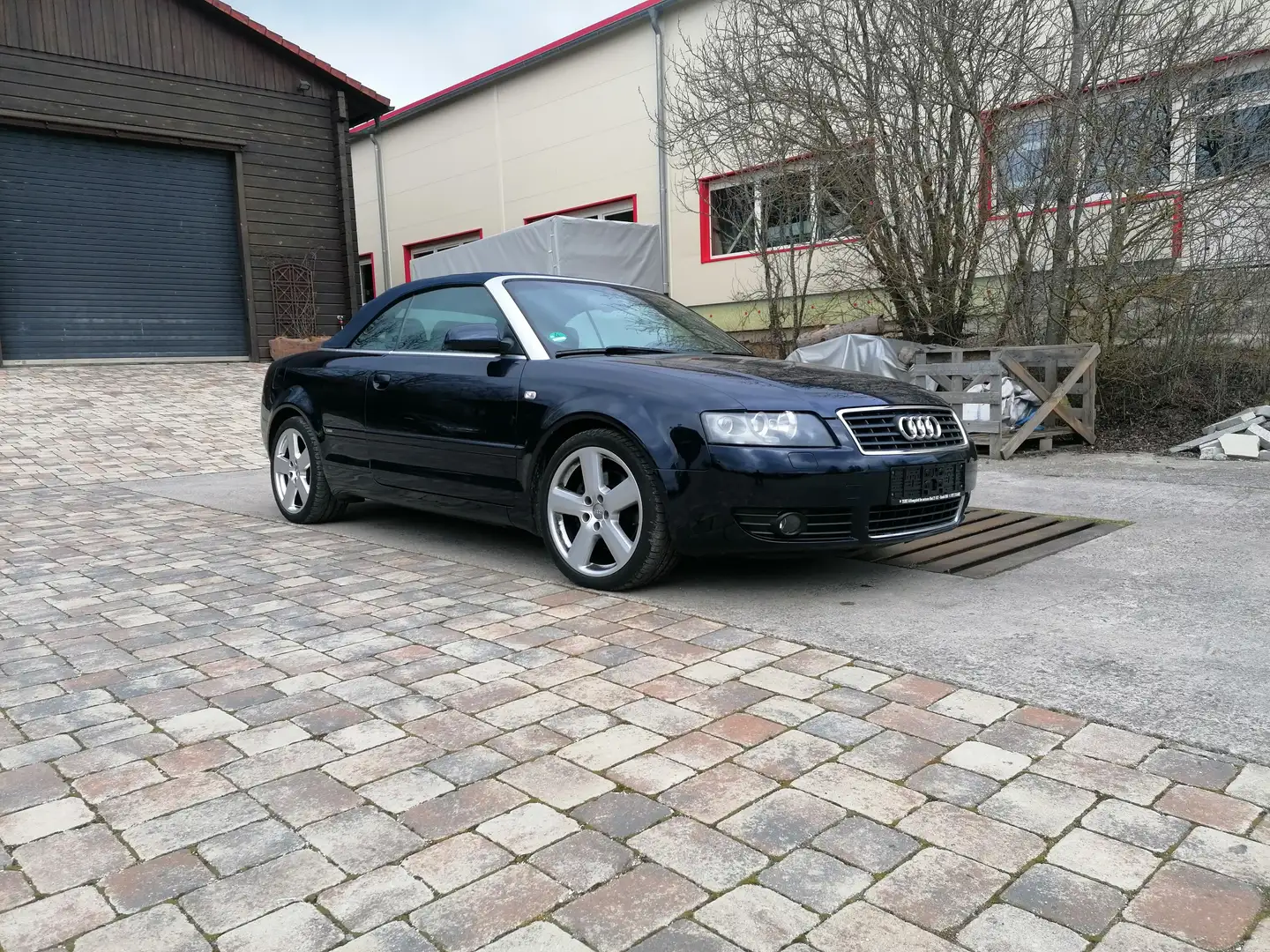 Audi A4 1.8 T/Navi/Lerder / Xenon / TÜV 07-2025 /1 HAND Blau - 2