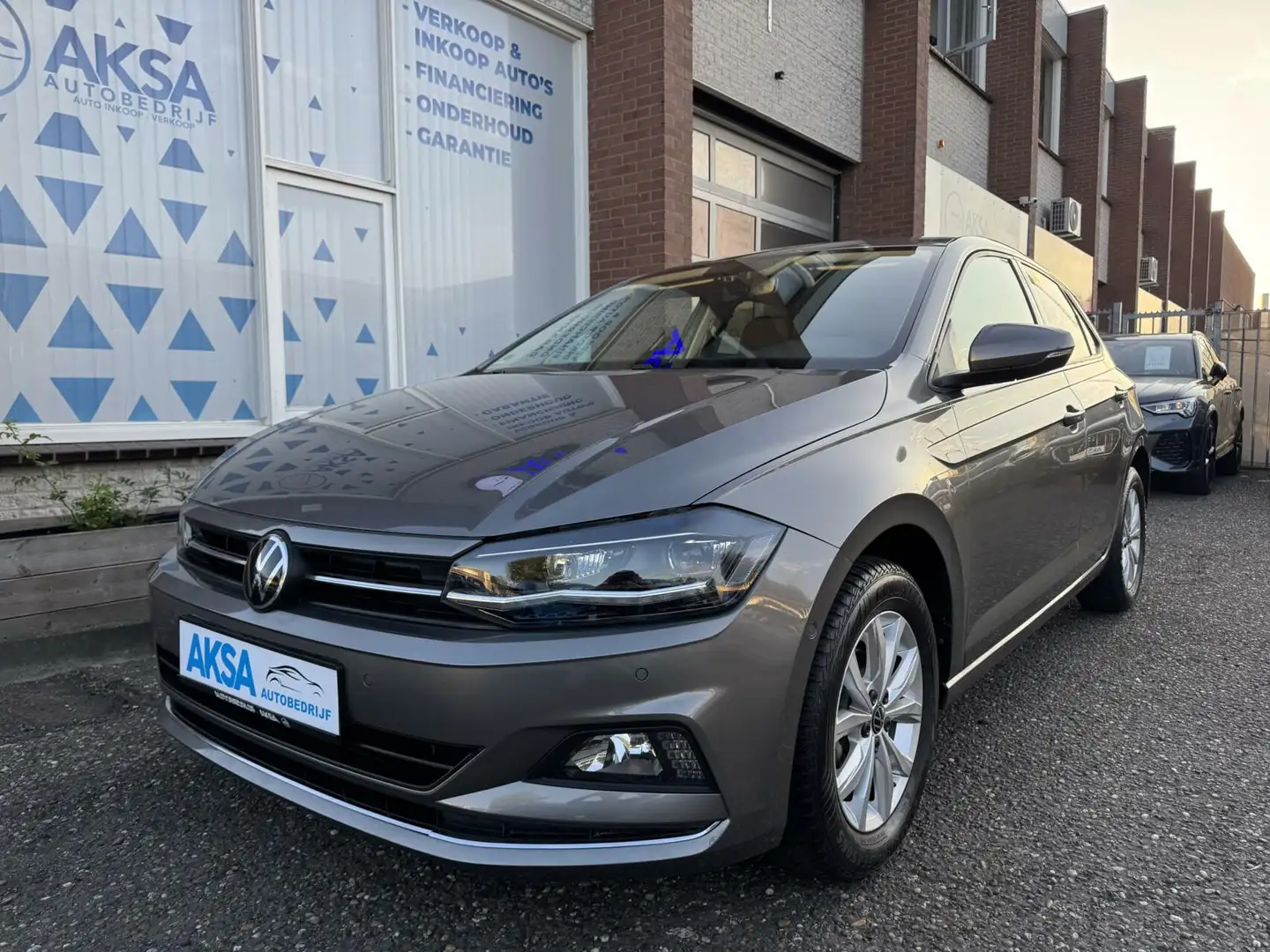 Volkswagen Polo 1.0 TSI 95PK Highline DSG ACC LED Camera Blindspot Gris - 2