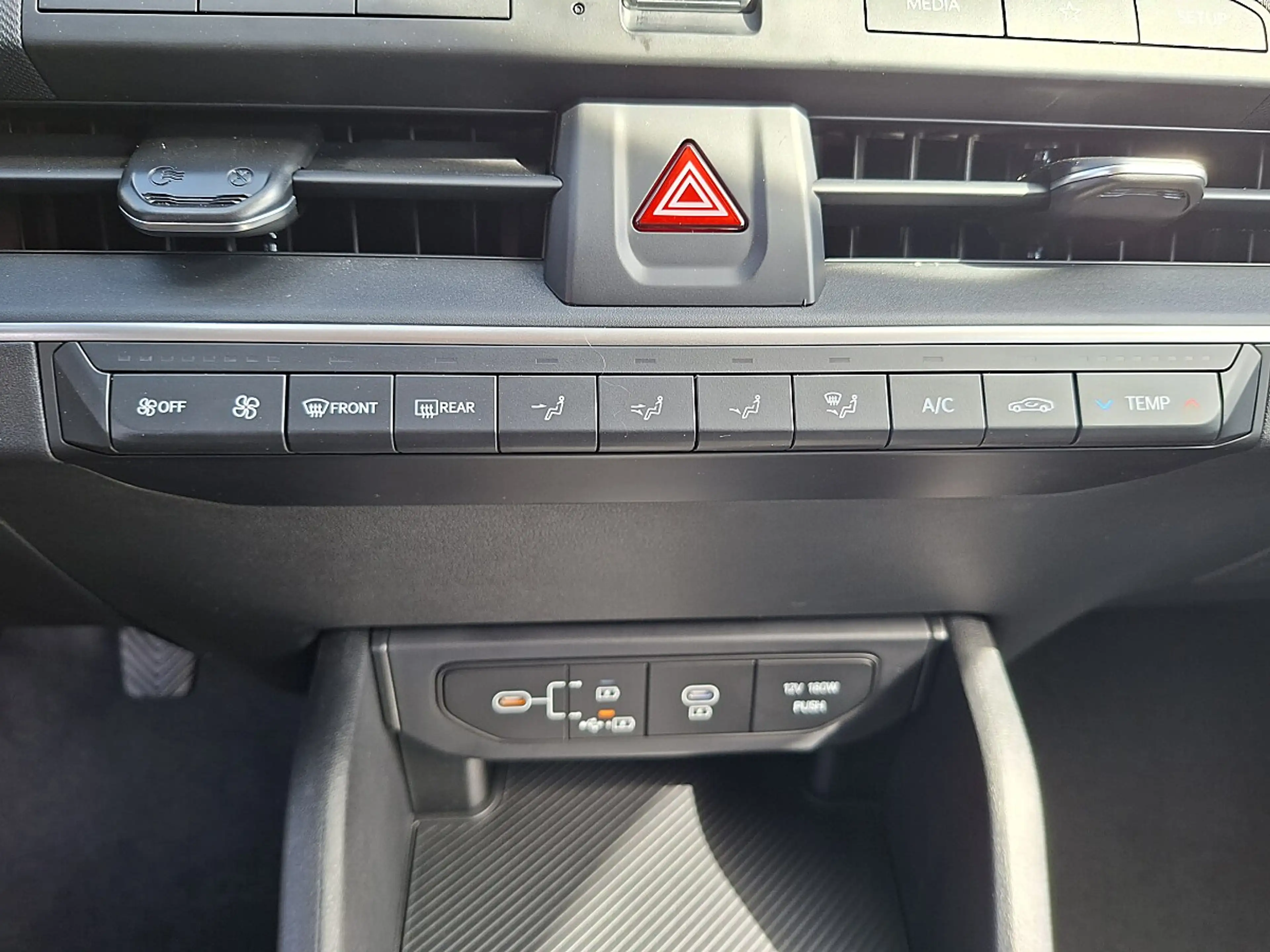 Kia K4 1,0 TGDI Titan-Ausstatttung — photo 14