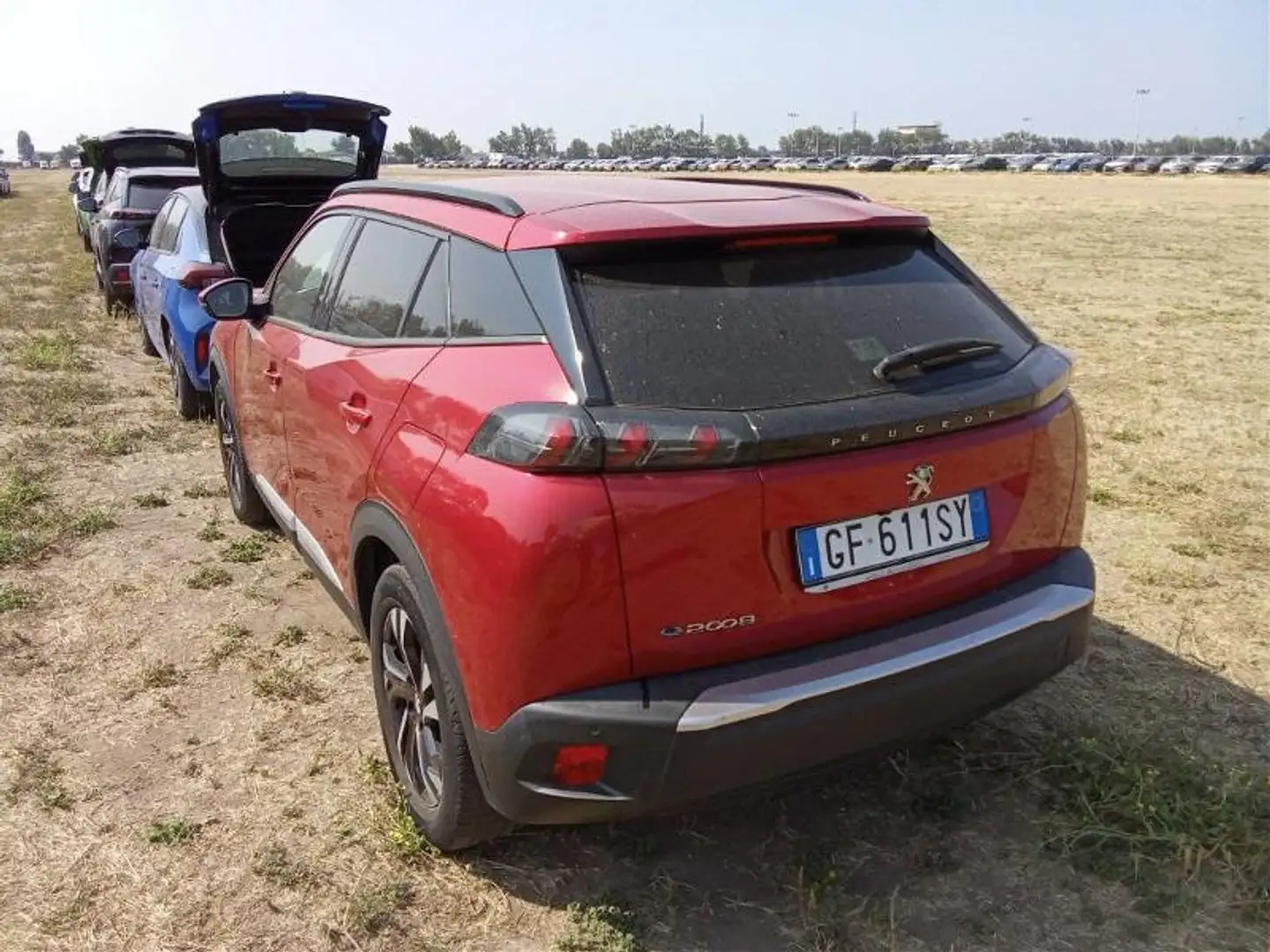 Peugeot e-2008 100kW  Allure Pack Rot - 2