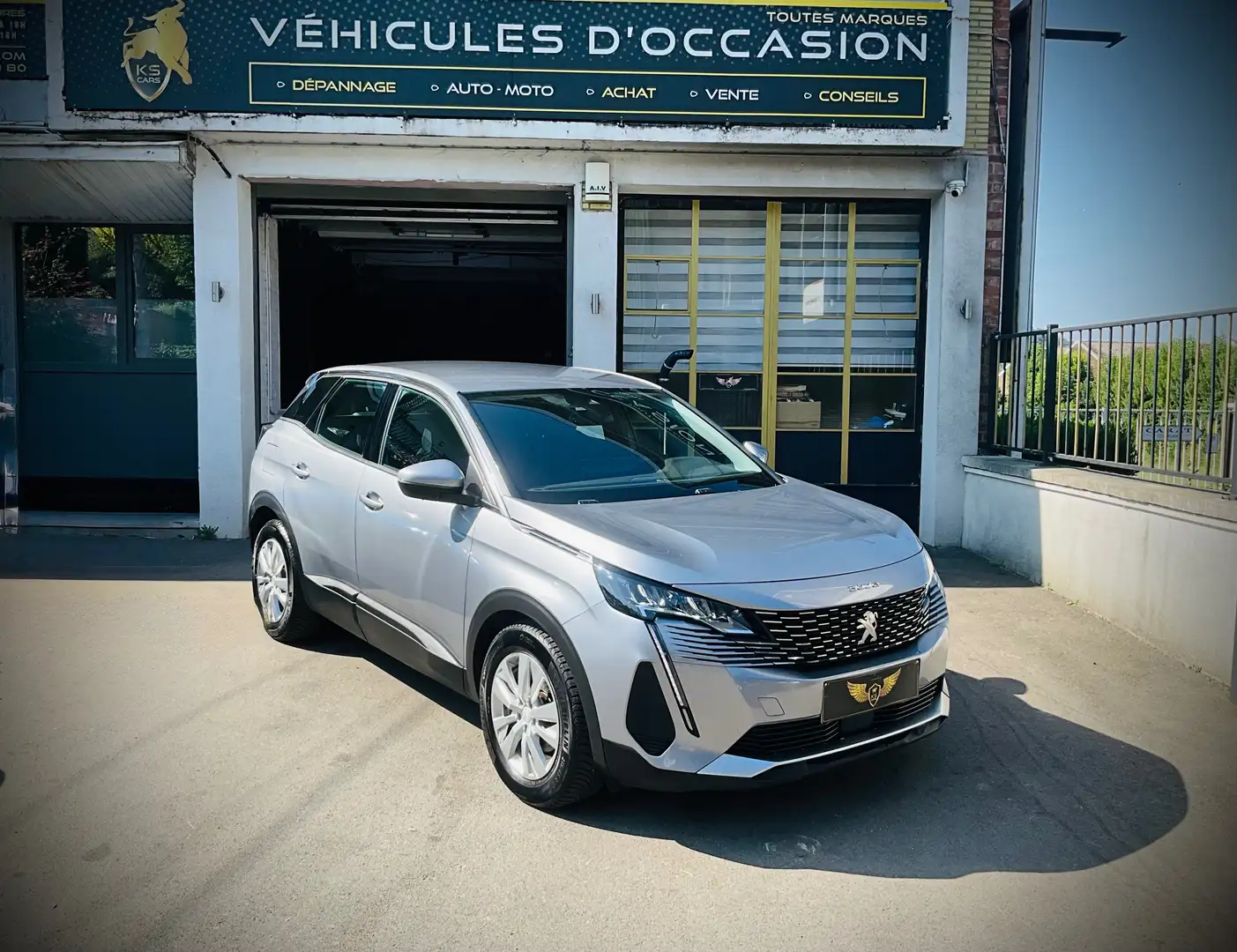 Peugeot 3008 1.5 BlueHDi Style !!! OFFRE DU MOIS !!! Argent - 1