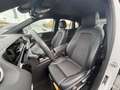 Mercedes-Benz GLA 180 d Luxury Line Wit - thumbnail 11