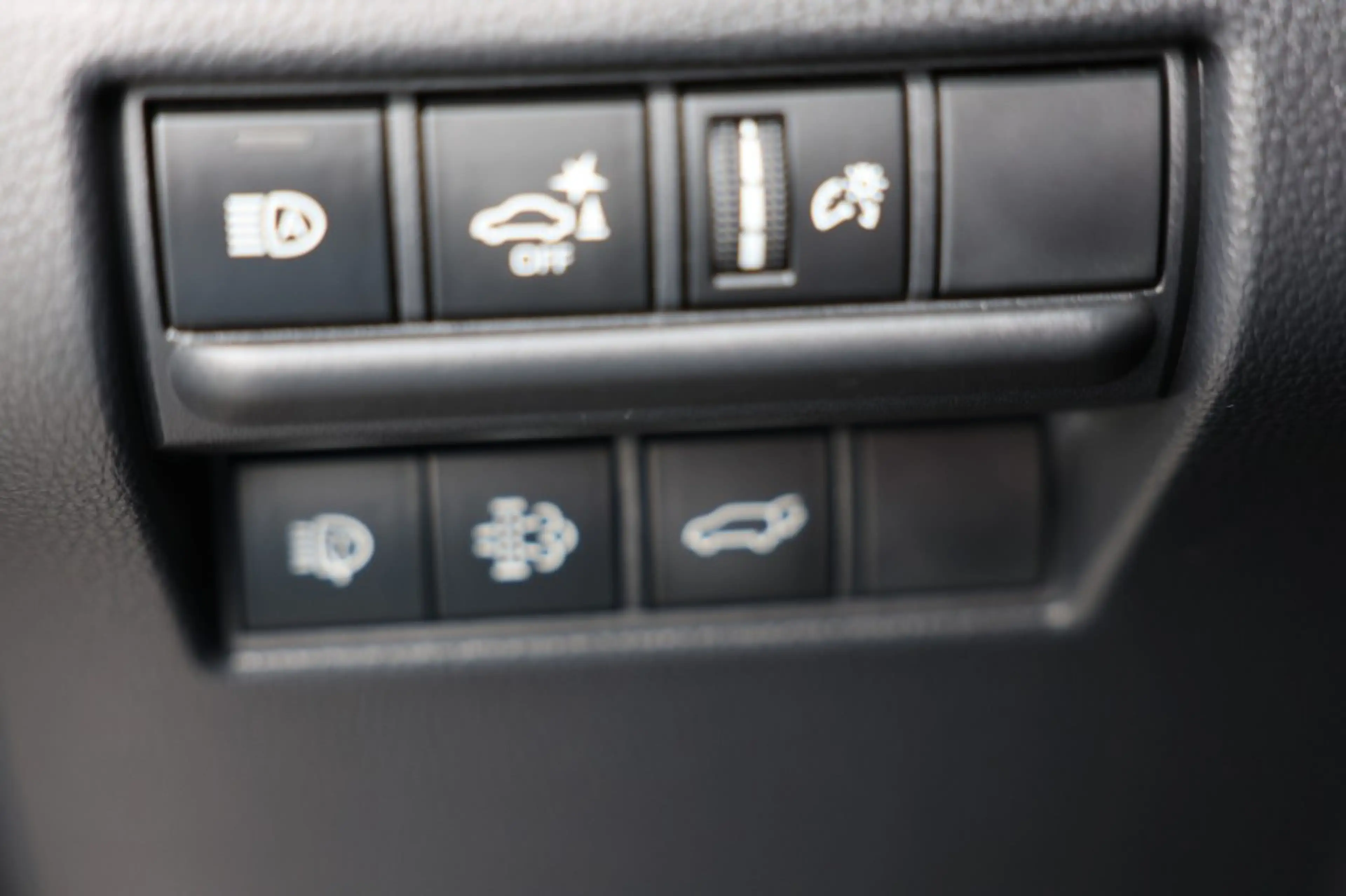 Toyota Land Cruiser 2.8 D-4D 5DRS ELEGANCE A/T VAN BPM — photo 28