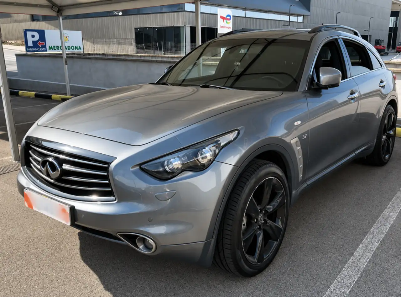 Infiniti QX70
