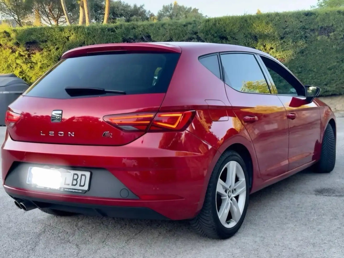 SEAT Leon SEAT León FR 2.0 TDI de 150 CV Rojo - 2