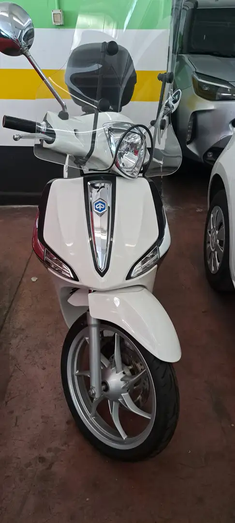 Piaggio Liberty 150 ABS Bianco - 1