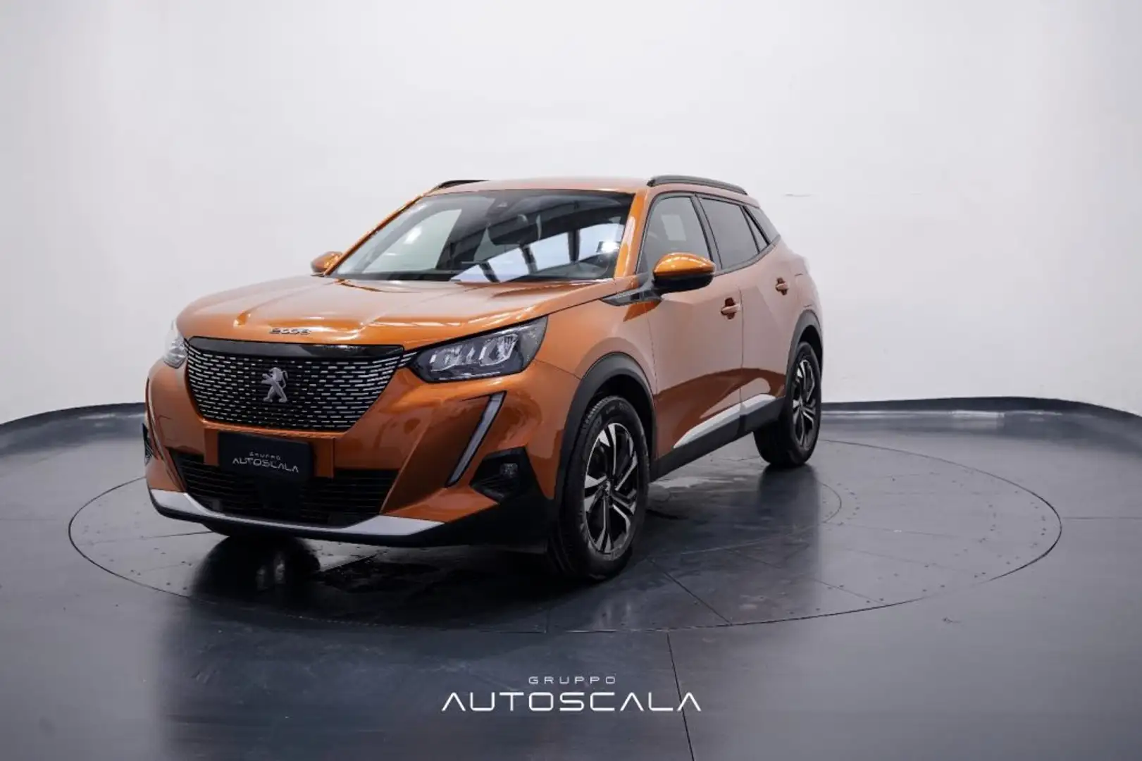 Peugeot 2008 1.2 PureTech 130 S&S EAT8 Allure Pack Arancione - 1